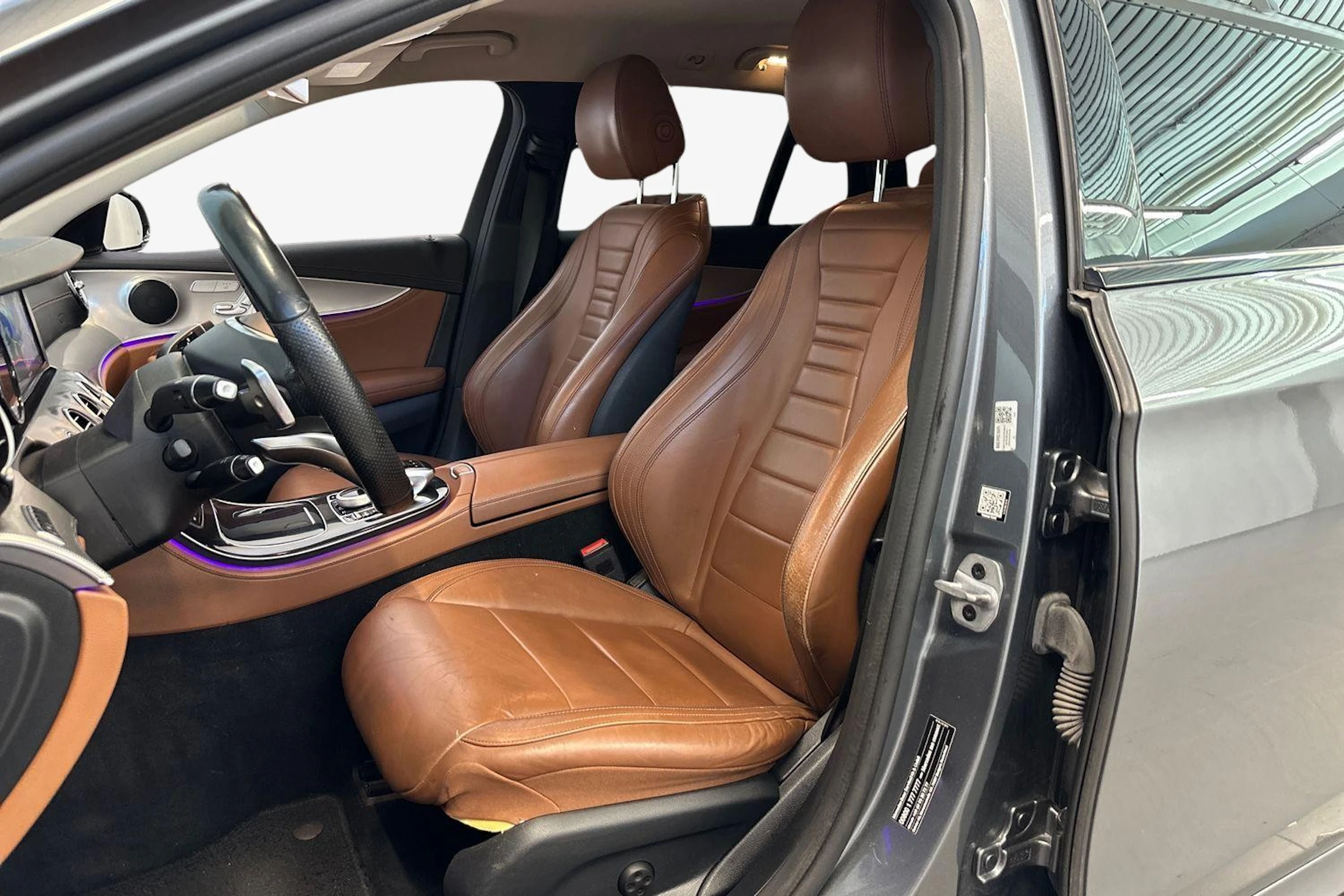 harmaa Mercedes-Benz E 2018 kuva 7.