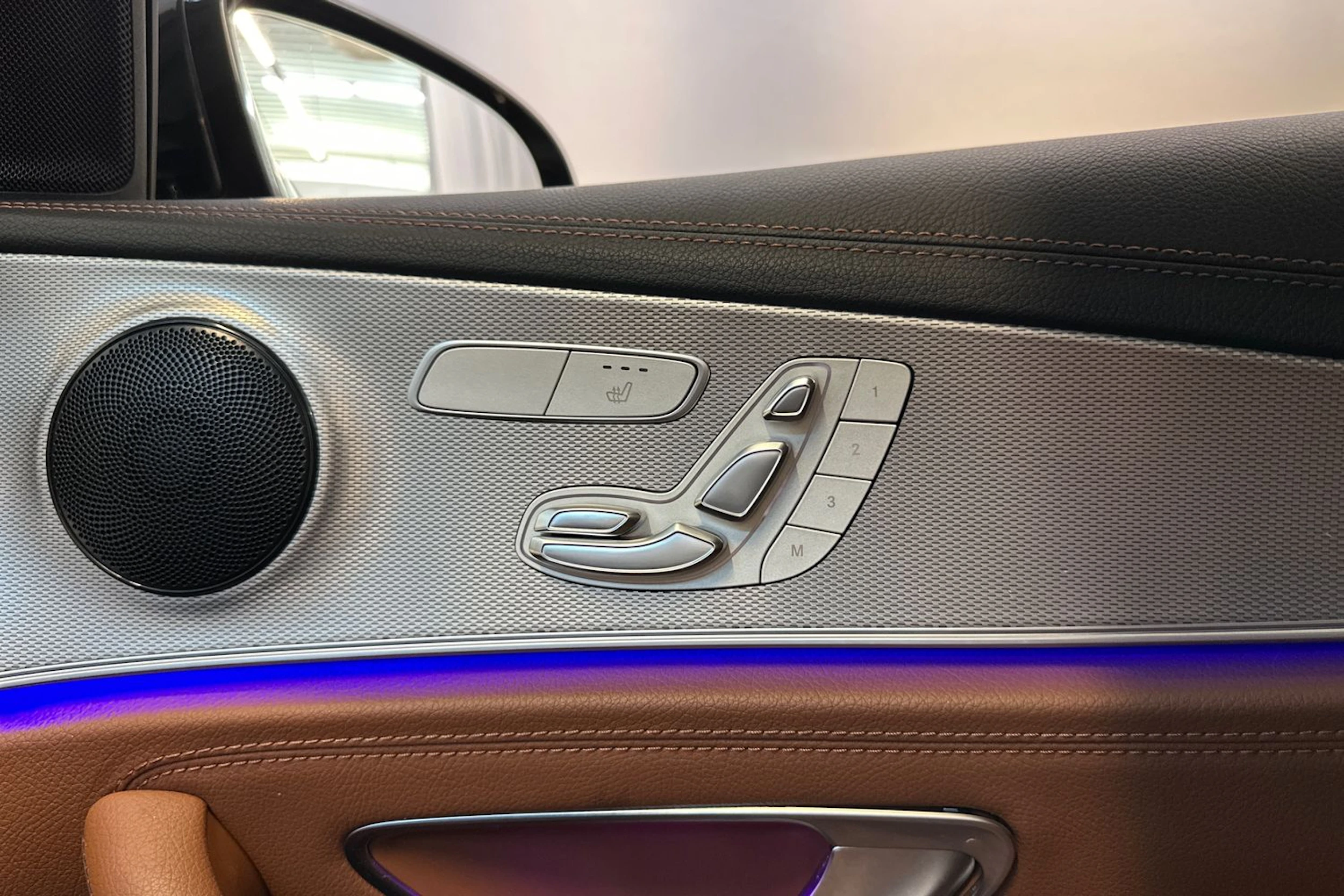harmaa Mercedes-Benz E 2018 kuva 17.
