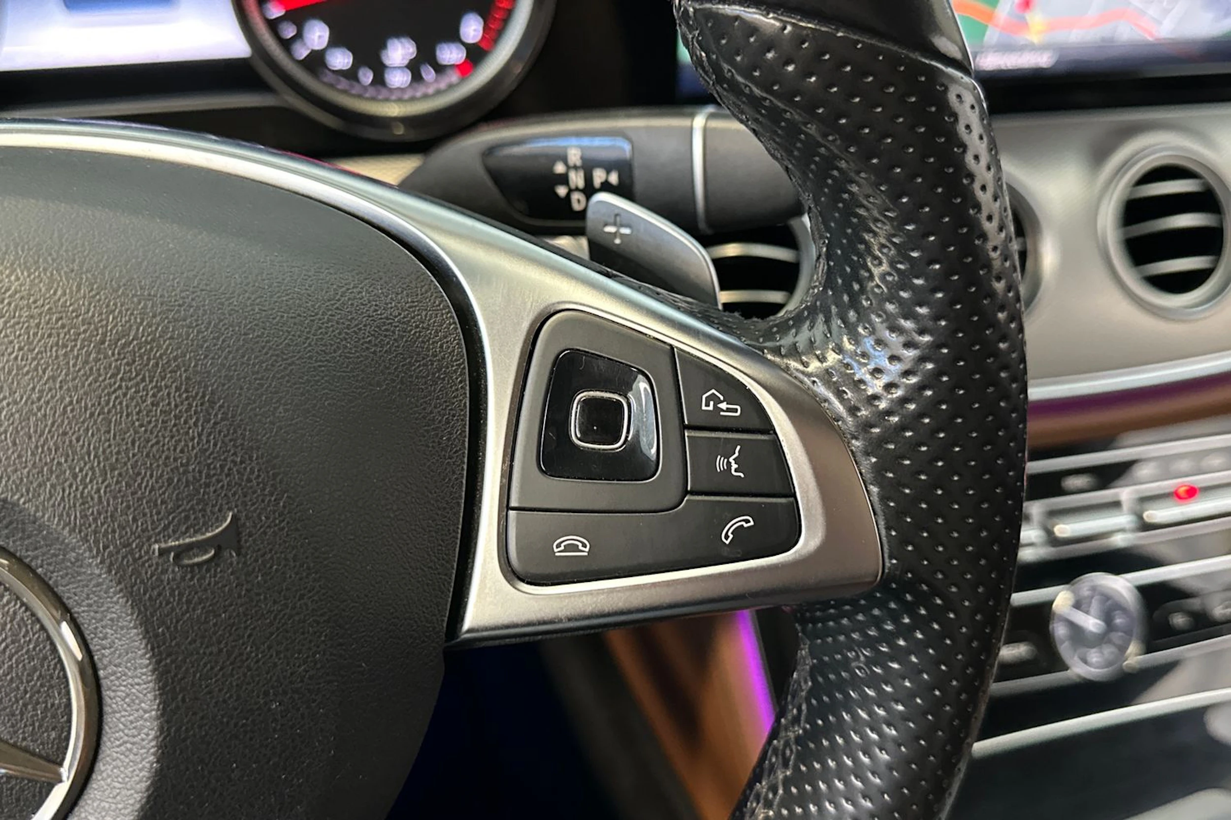 harmaa Mercedes-Benz E 2018 kuva 20.