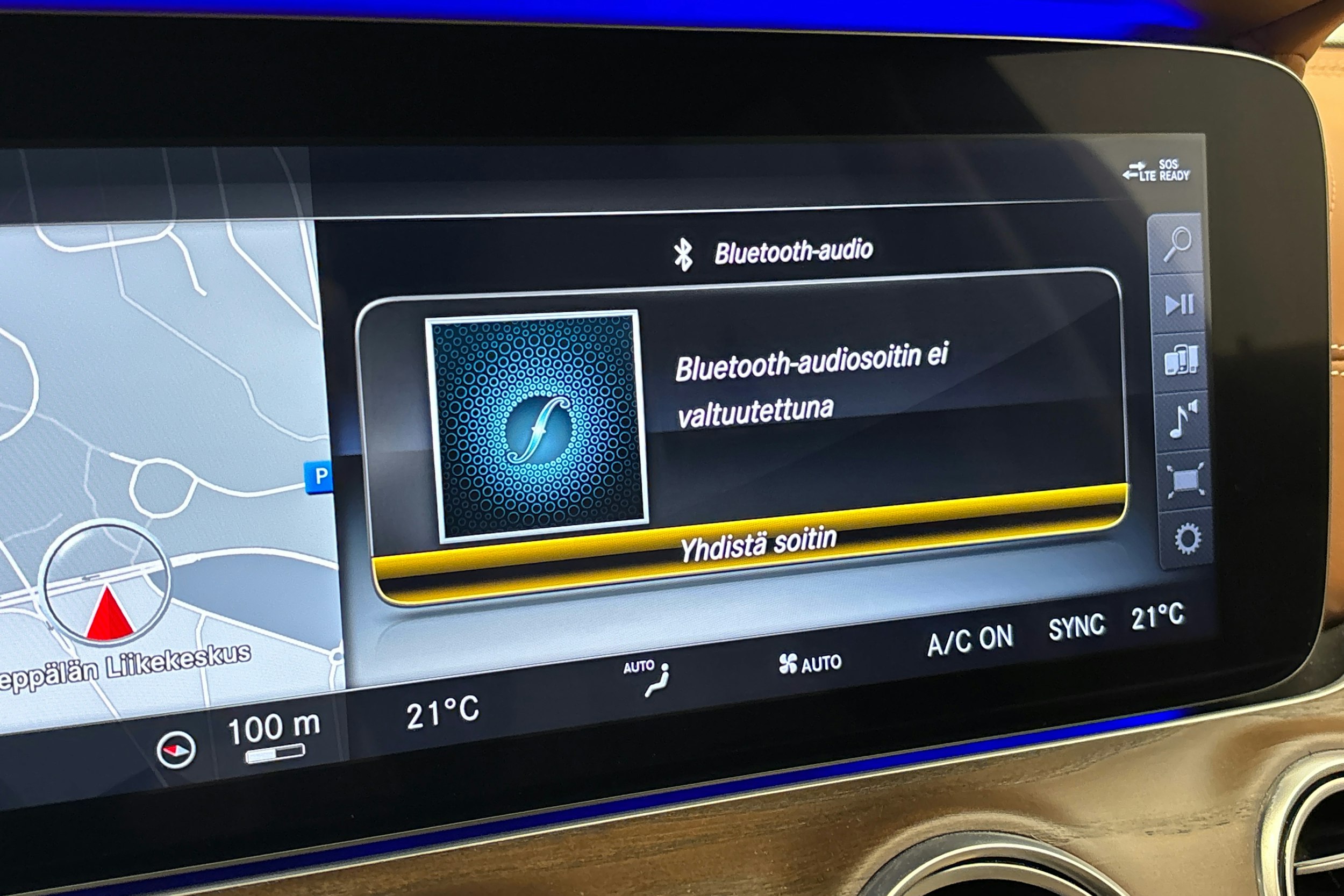 ruskea (beige) Mercedes-Benz E 2018 kuva 25.