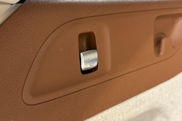 ruskea (beige) Mercedes-Benz E 2018 kuva 39.