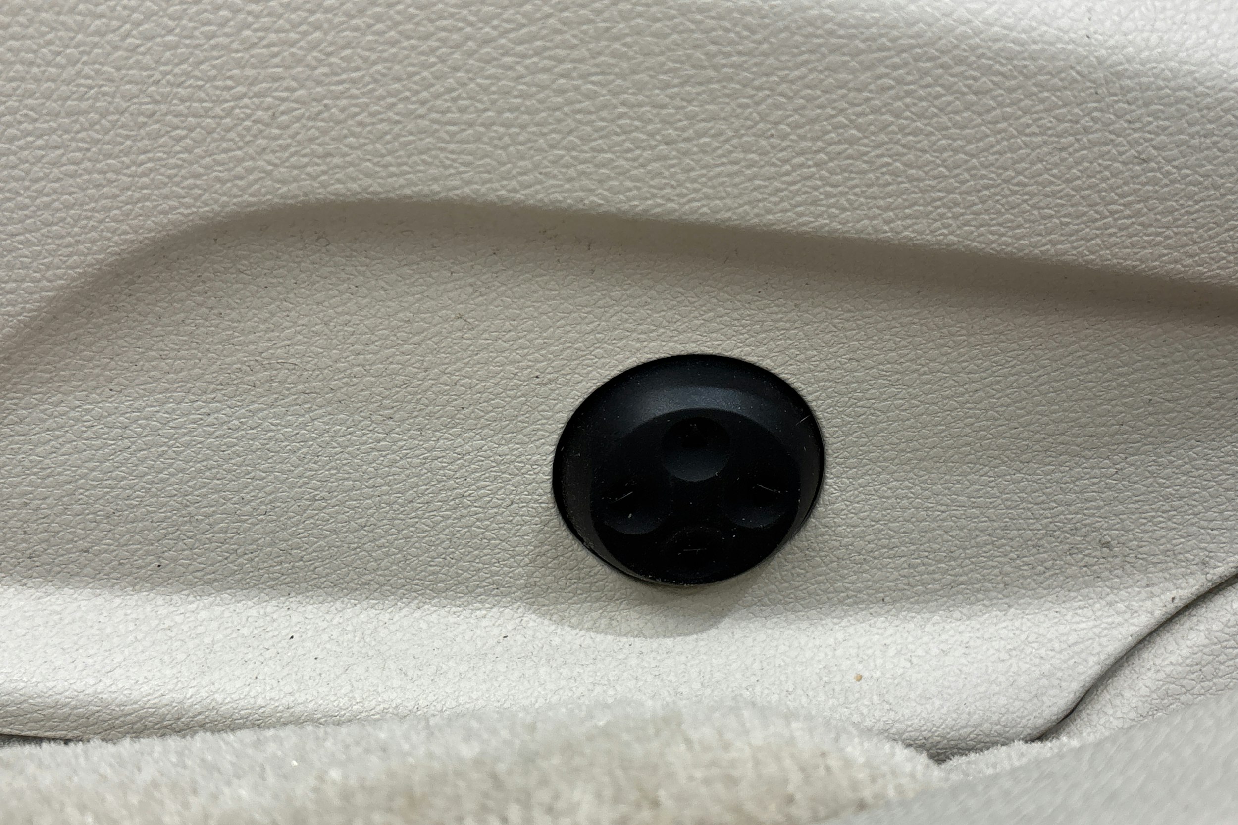 ruskea (beige) Mercedes-Benz E 2018 kuva 40.