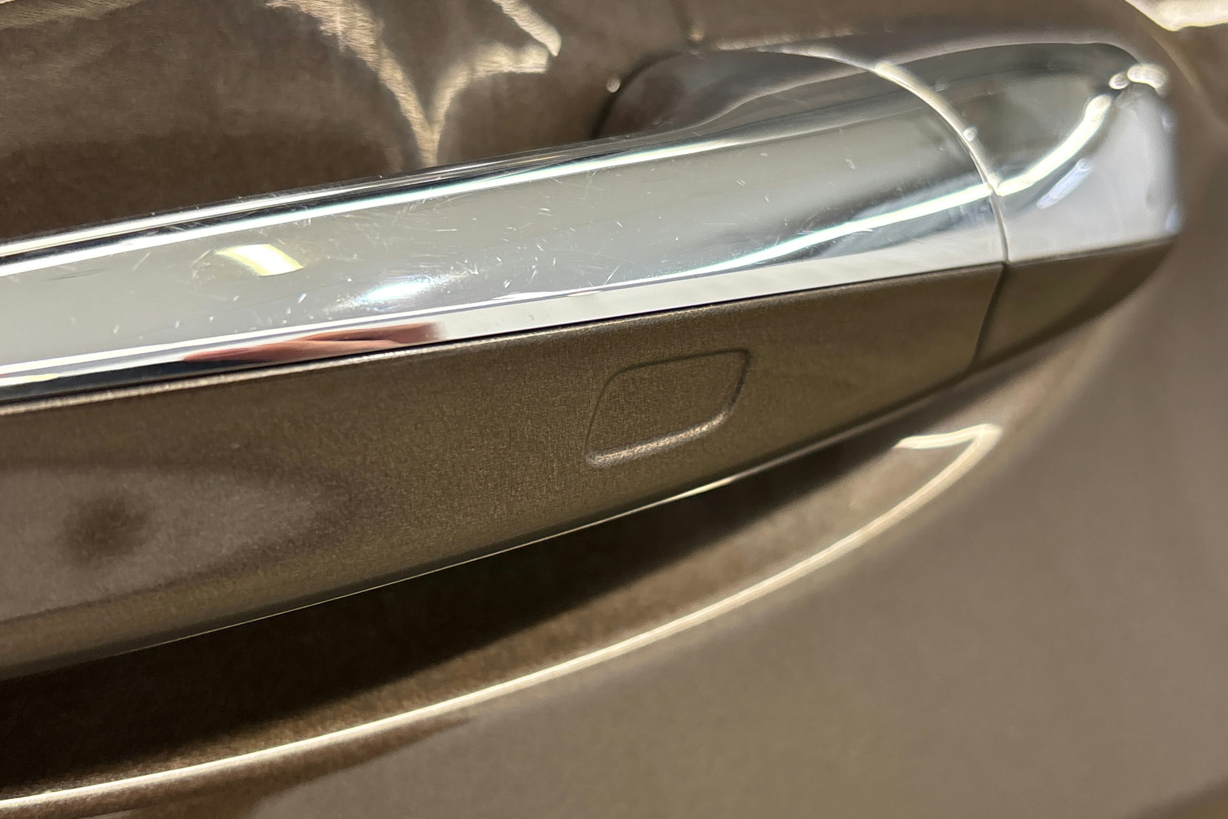 ruskea (beige) Mercedes-Benz E 2018 kuva 42.