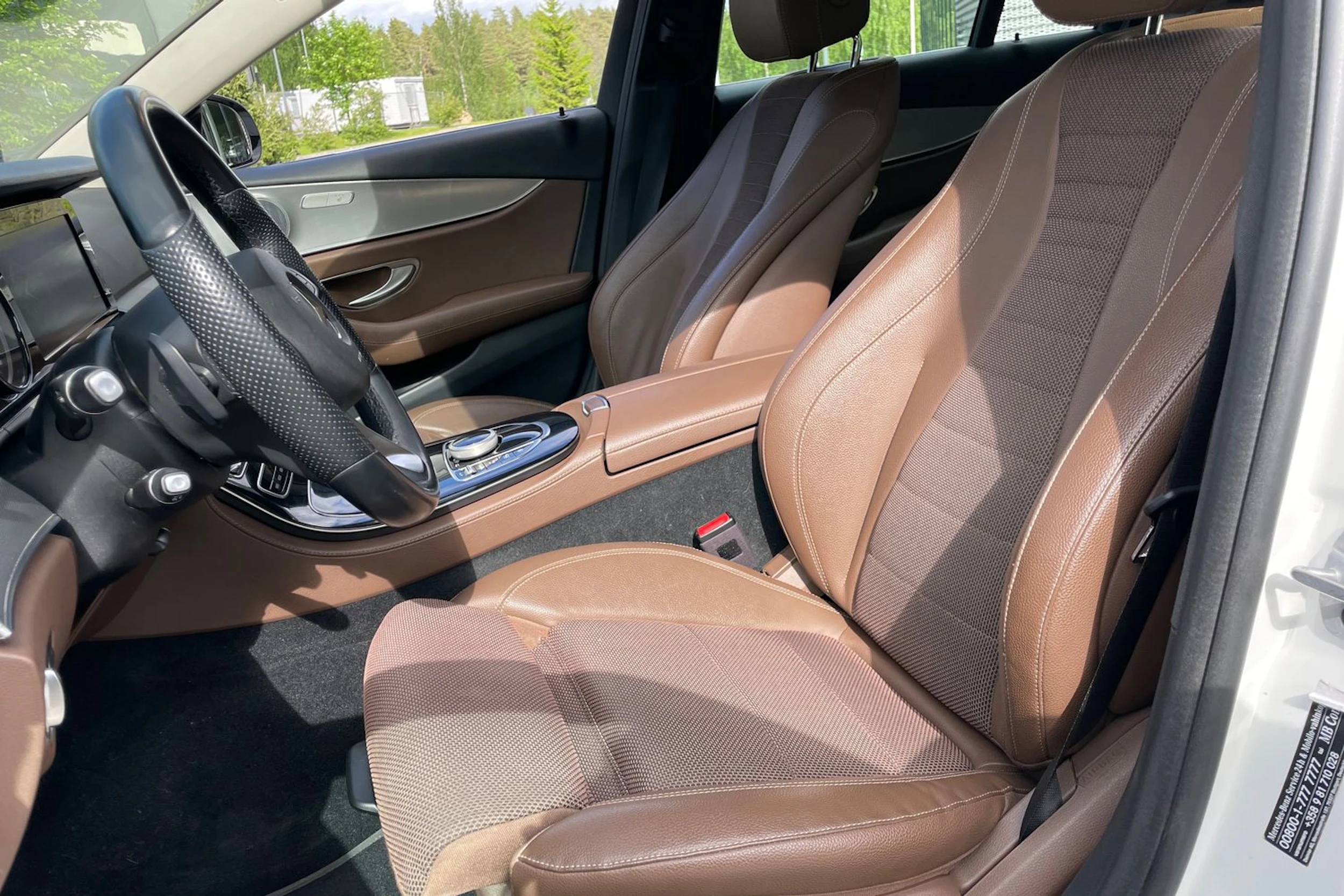 Valkoinen Mercedes-Benz E 2018 kuva 14.