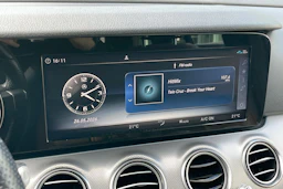 Valkoinen Mercedes-Benz E 2018 kuva 16.