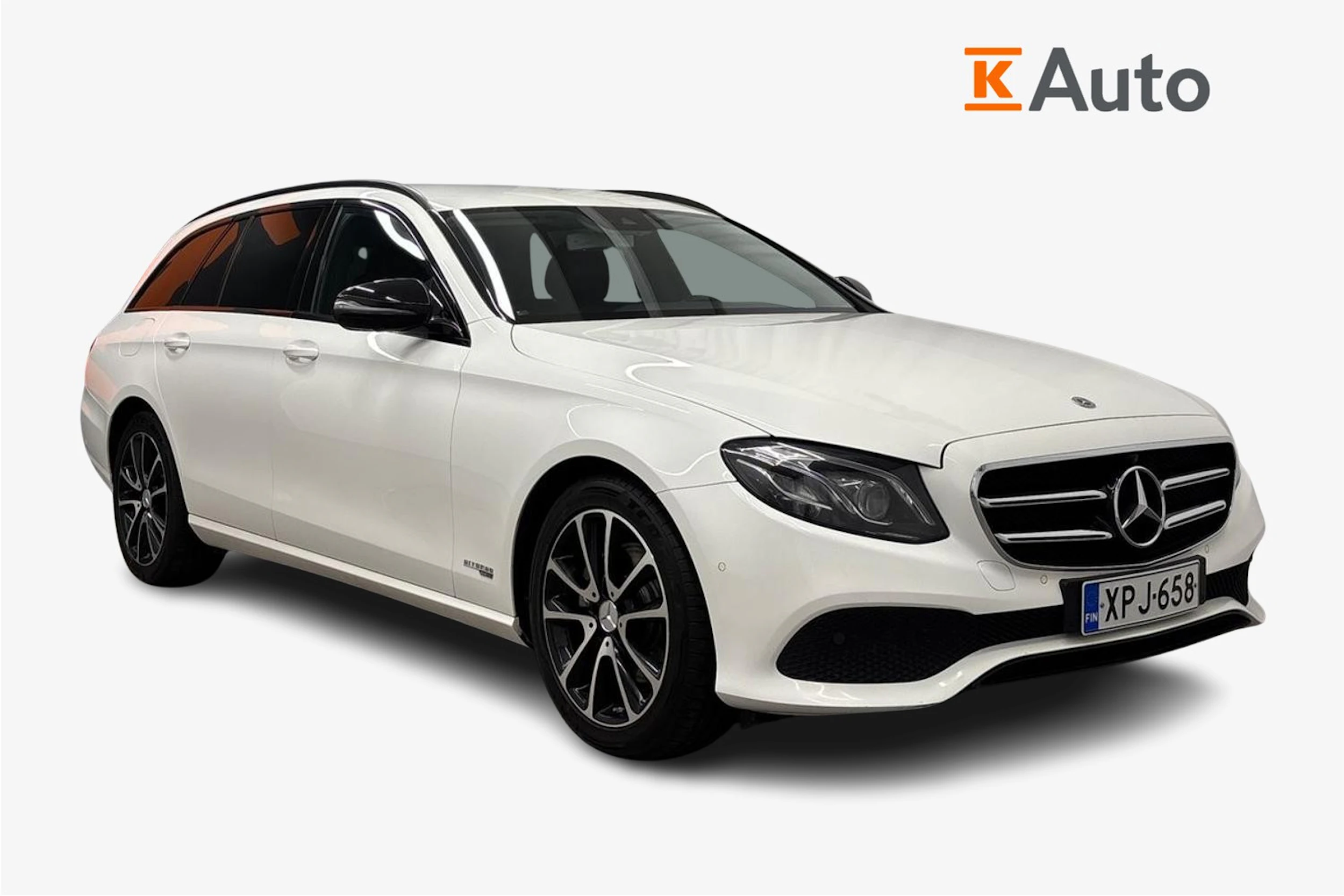 musta Mercedes-Benz E 2018 kuva 1.