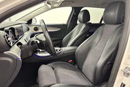 musta Mercedes-Benz E 2018 kuva 11.