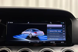 musta Mercedes-Benz E 2018 kuva 19.