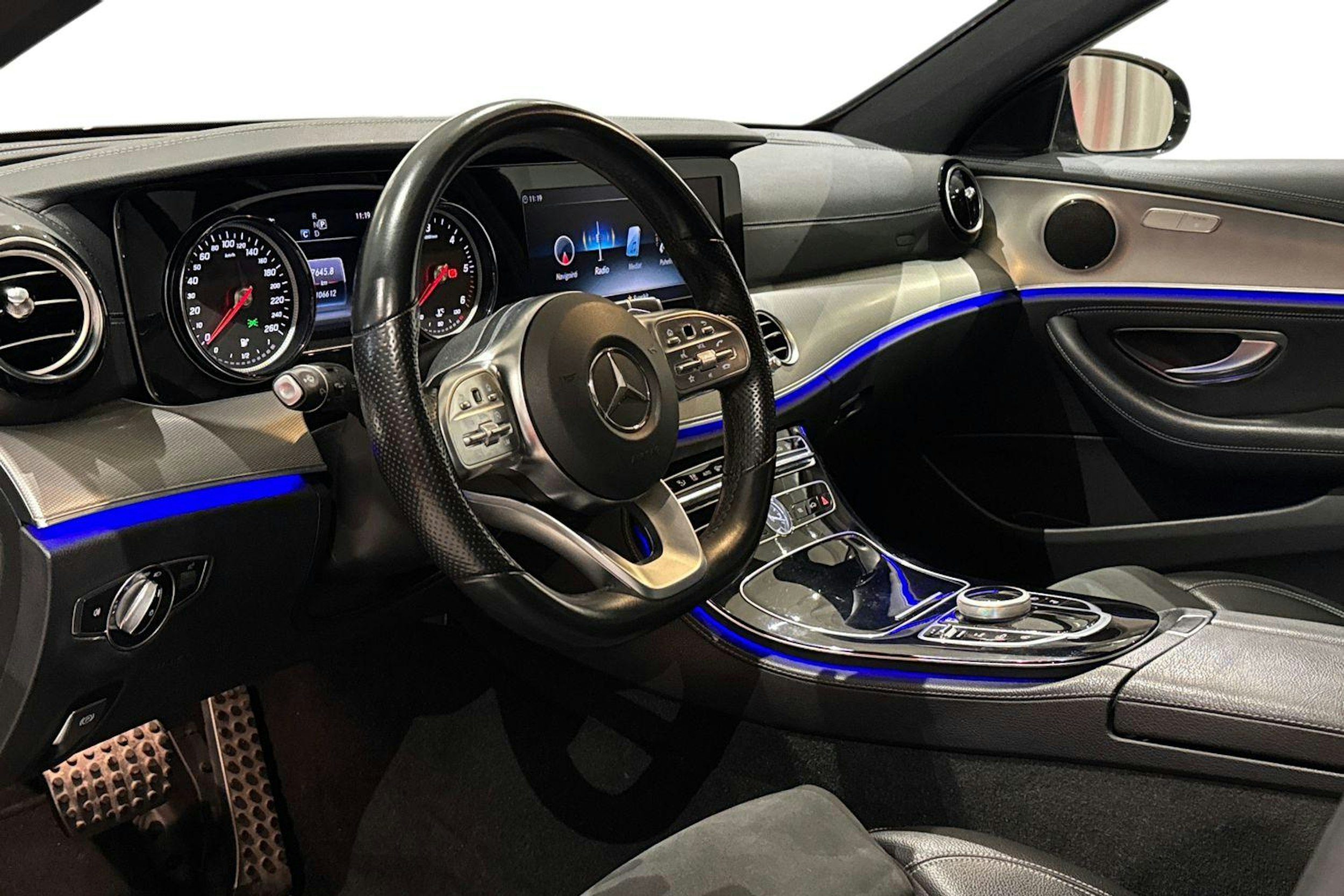 musta Mercedes-Benz E 2019 kuva 7.