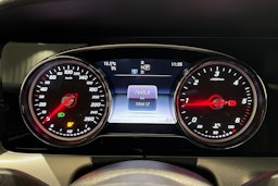 musta Mercedes-Benz E 2019 kuva 17.