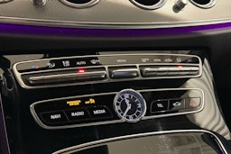 musta Mercedes-Benz E 2019 kuva 22.