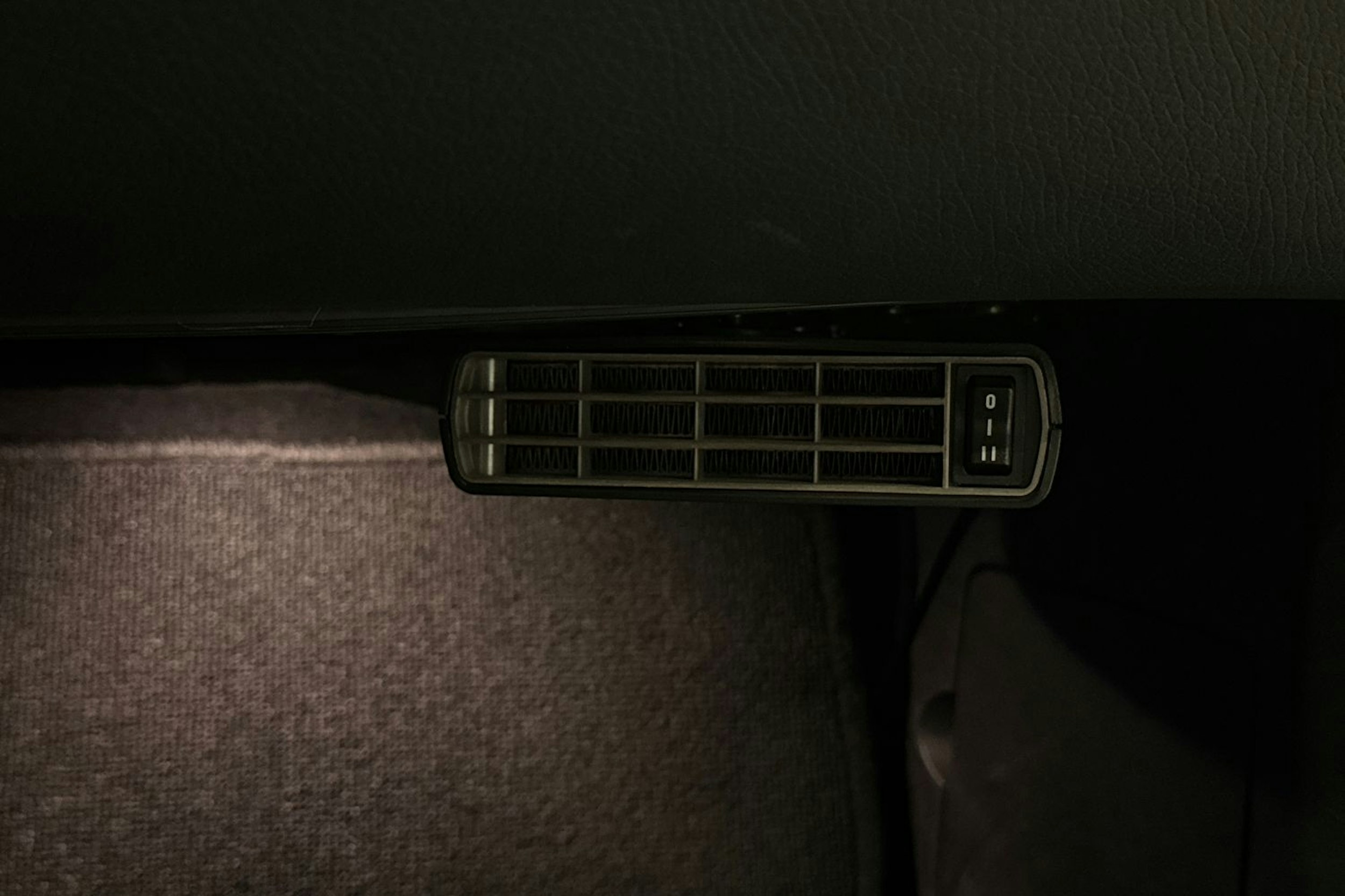 musta Mercedes-Benz E 2019 kuva 24.