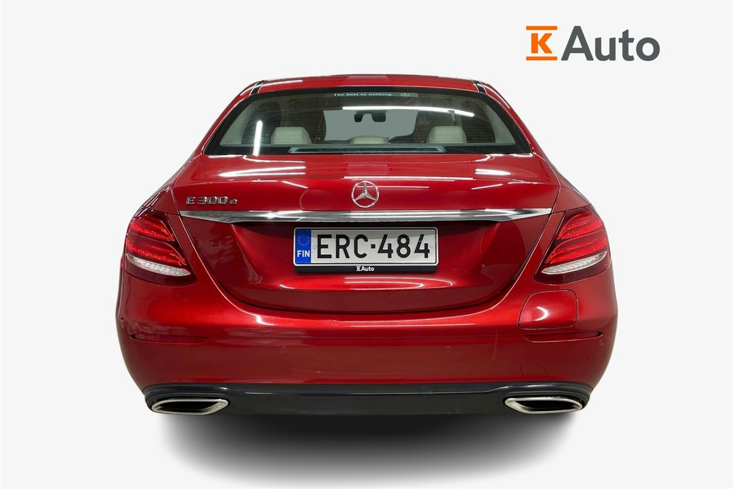 Punainen Mercedes-Benz E 2019 kuva 3.