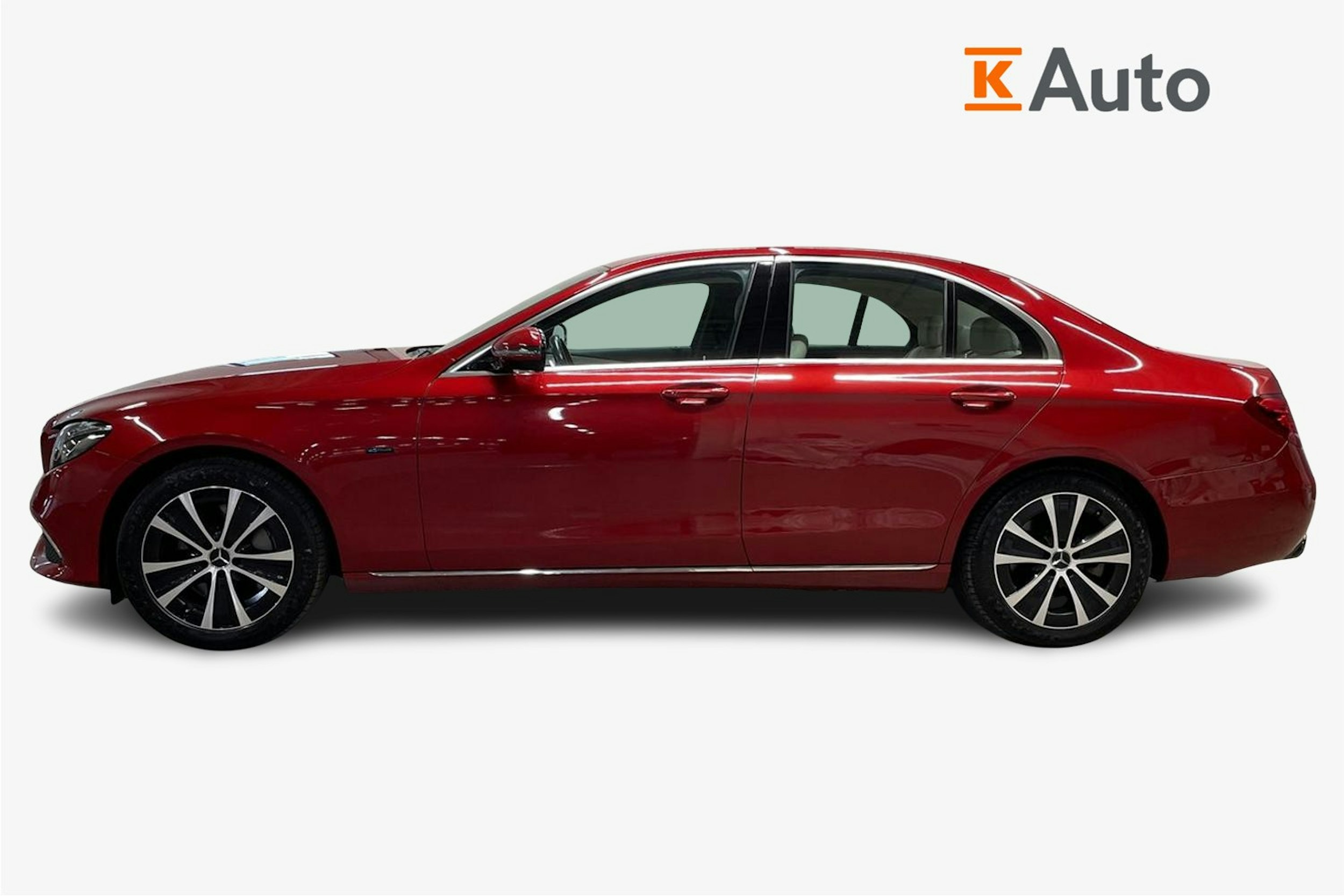 Punainen Mercedes-Benz E 2019 kuva 6.