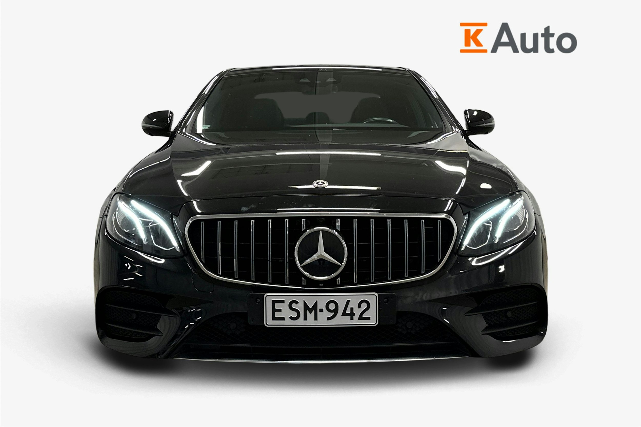 musta Mercedes-Benz E 2019 kuva 4.