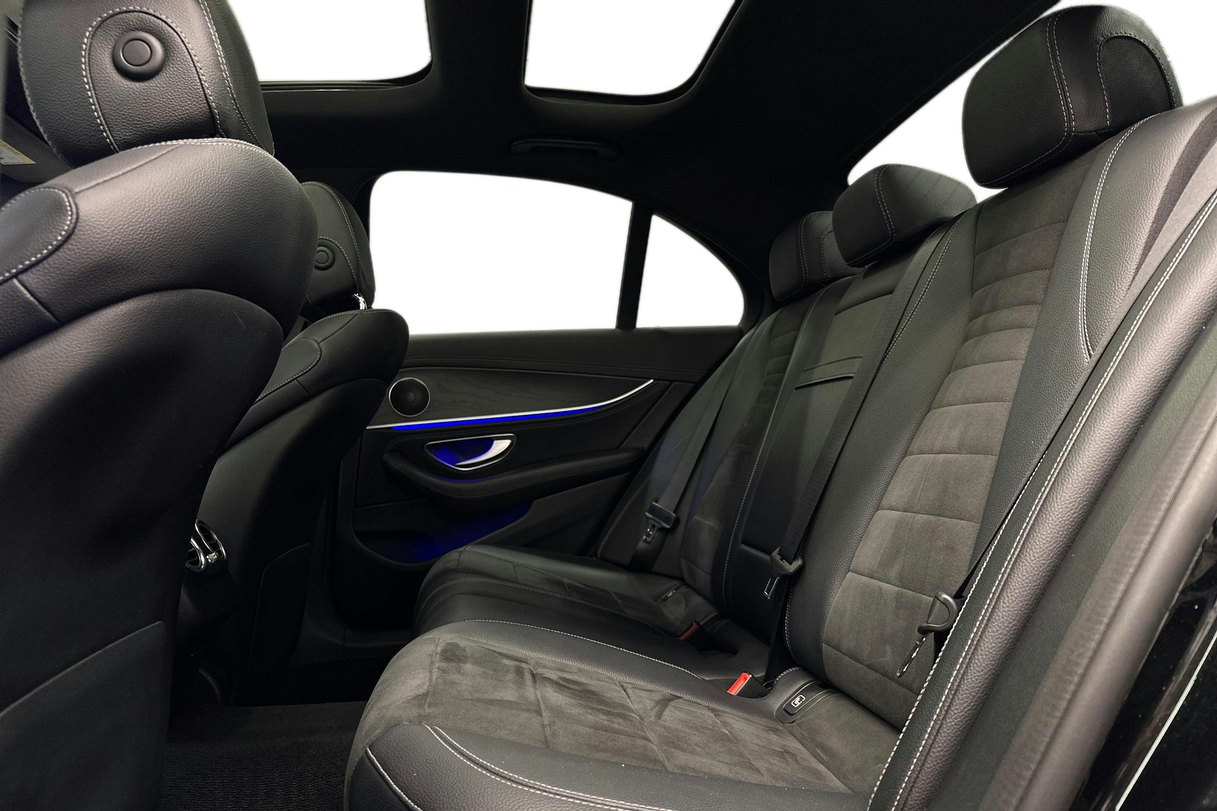 musta Mercedes-Benz E 2019 kuva 8.