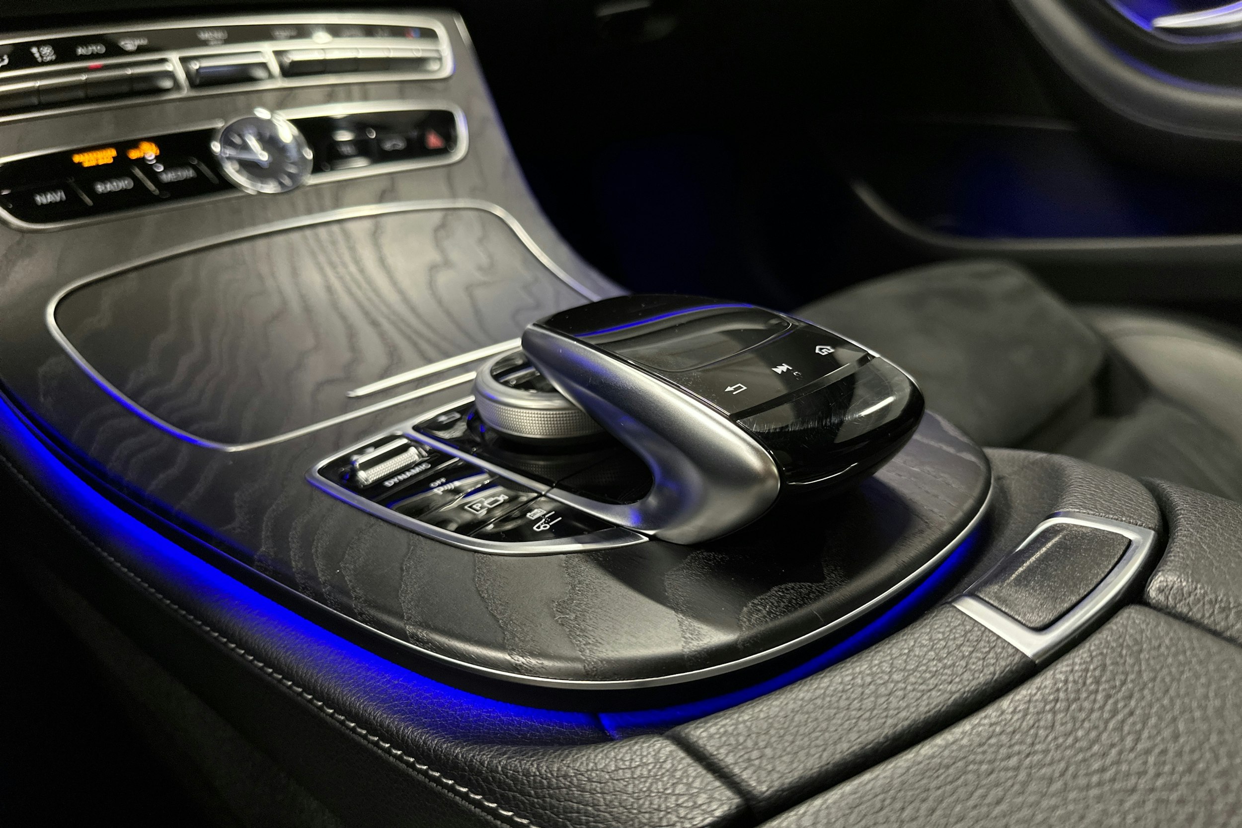 musta Mercedes-Benz E 2019 kuva 20.