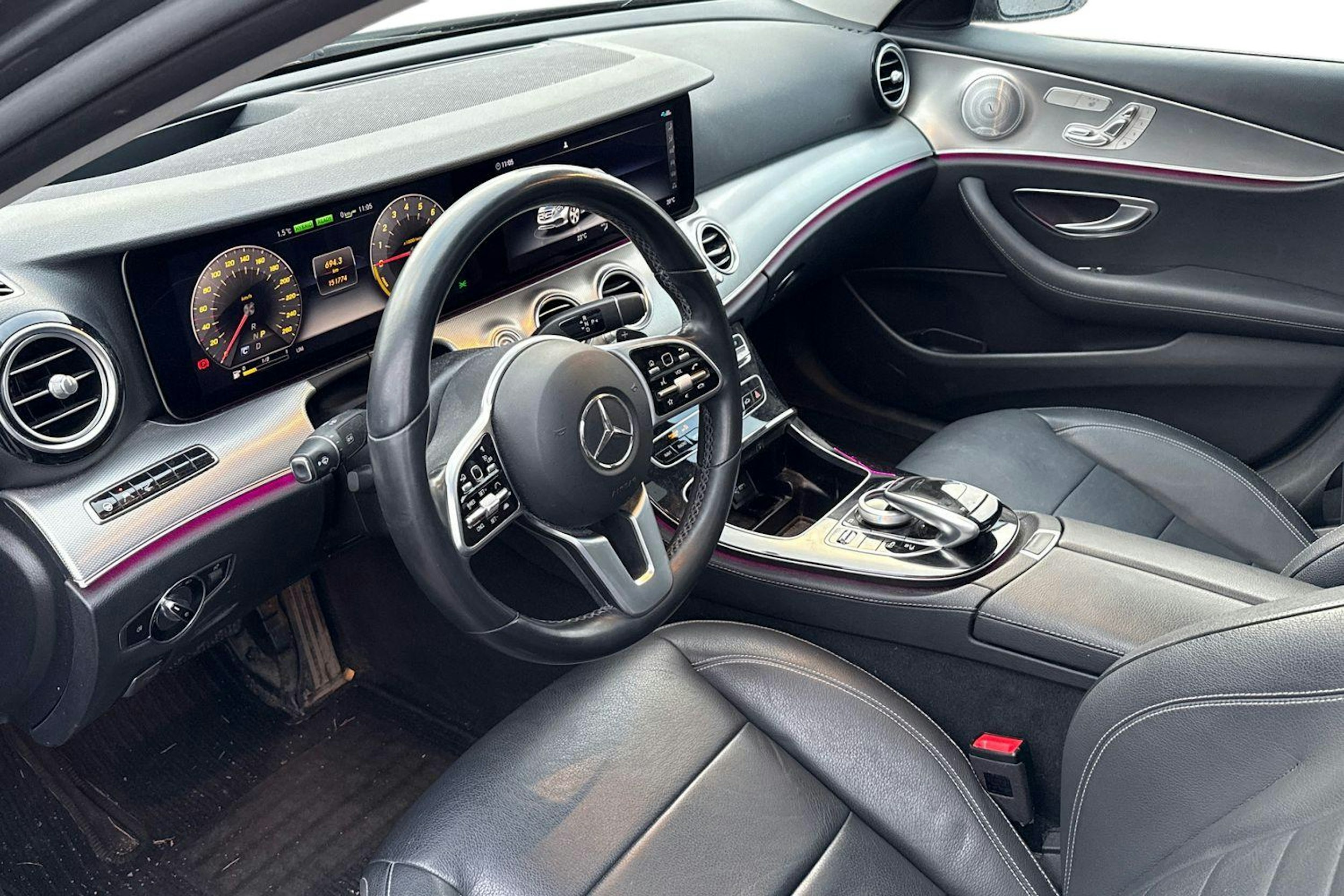 harmaa Mercedes-Benz E 2019 kuva 3.