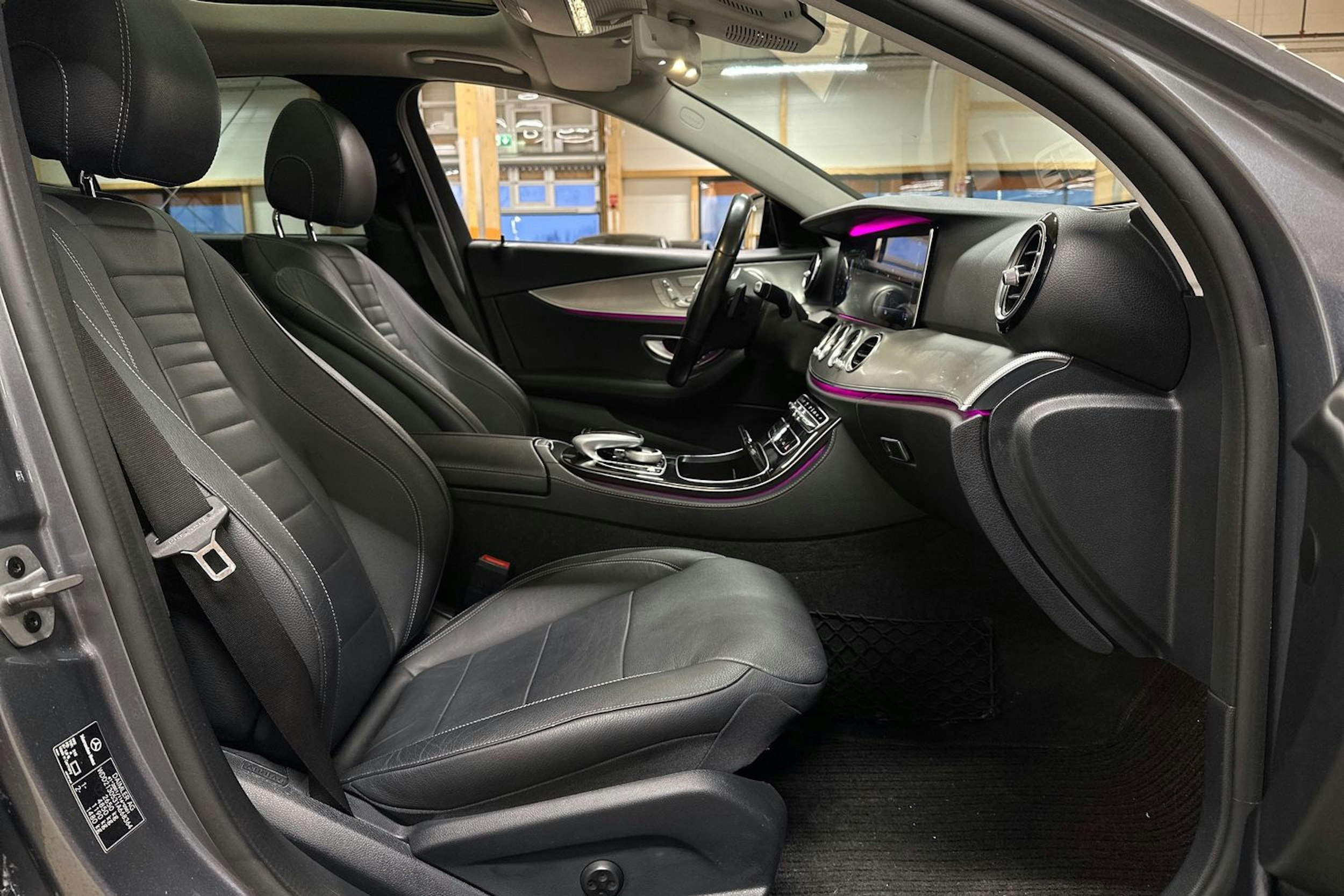 harmaa Mercedes-Benz E 2019 kuva 10.