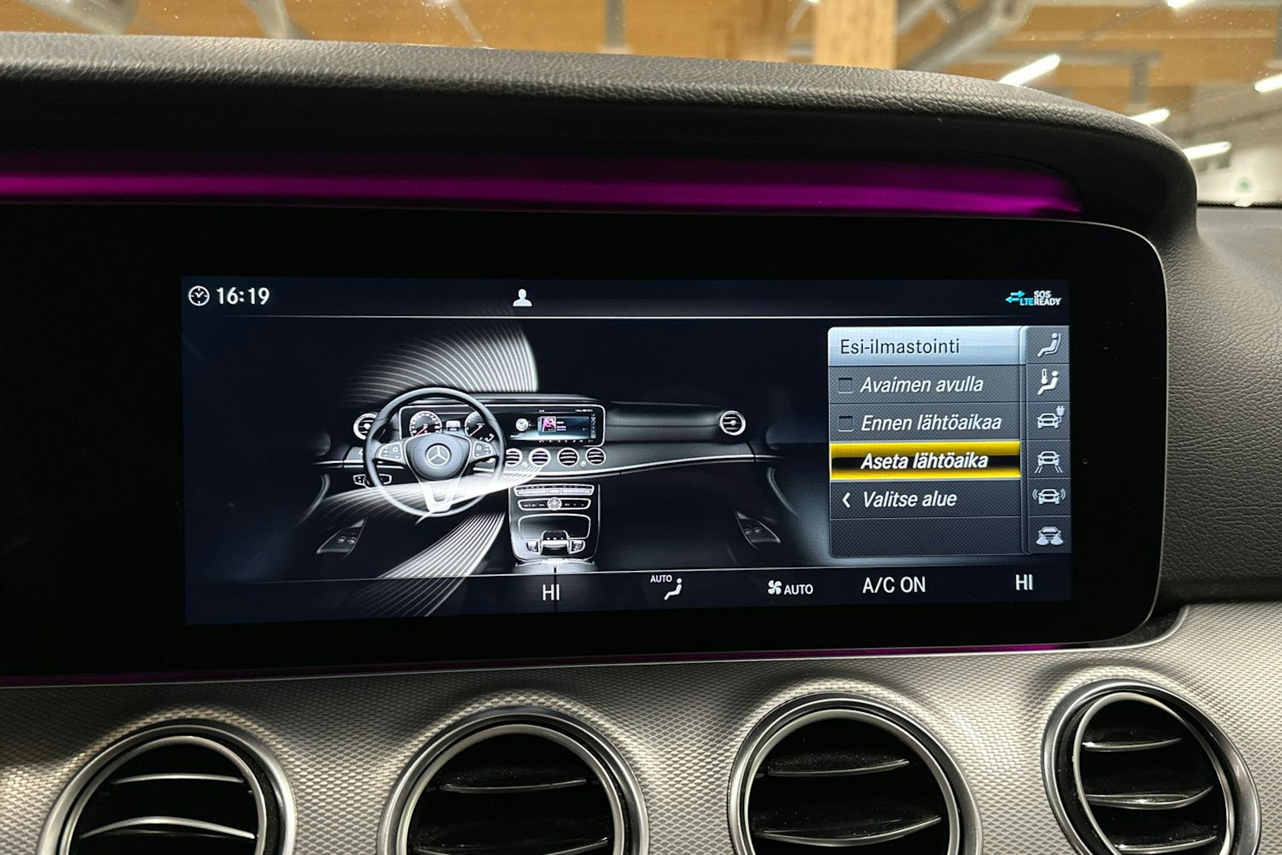 harmaa Mercedes-Benz E 2019 kuva 18.