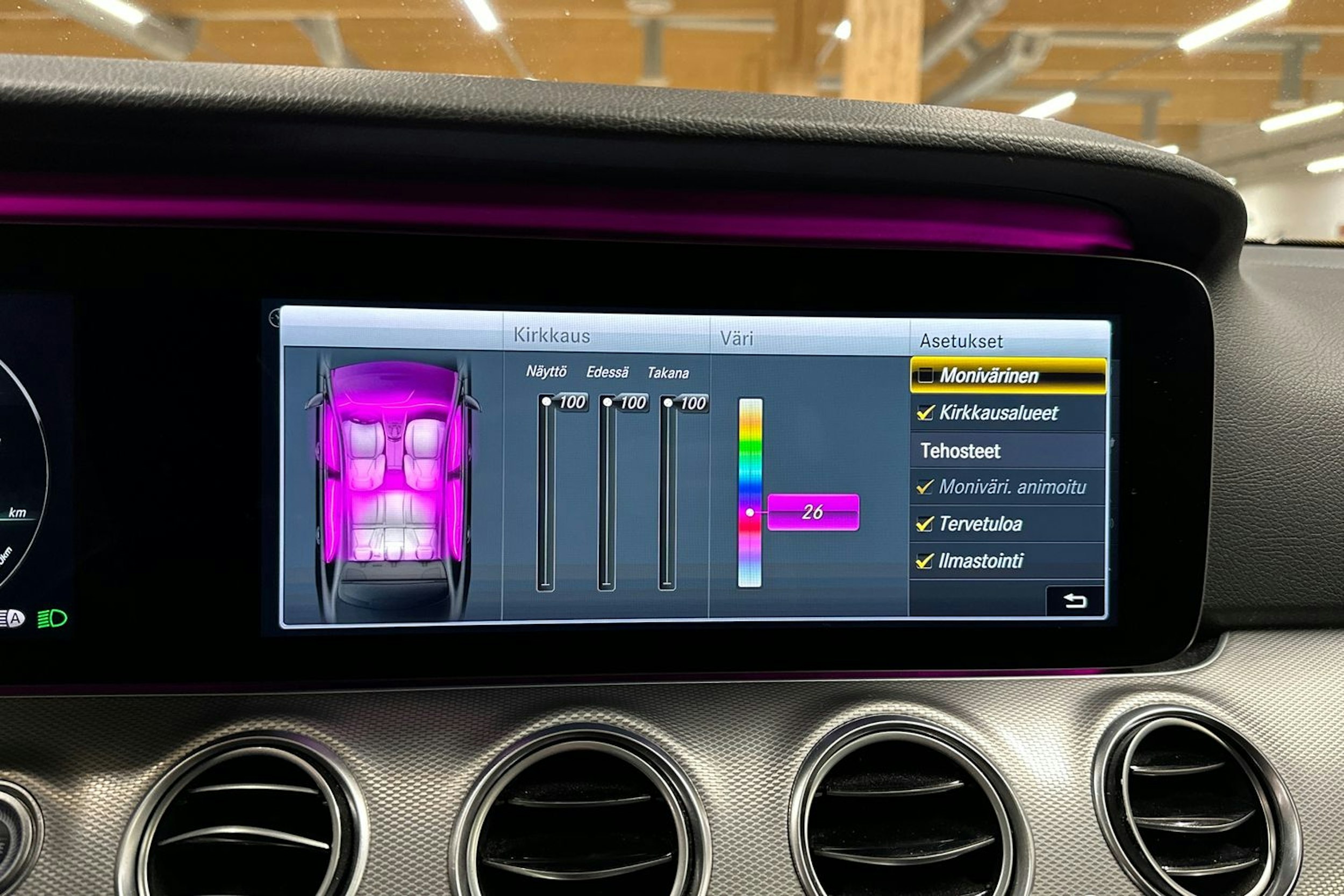 harmaa Mercedes-Benz E 2019 kuva 19.