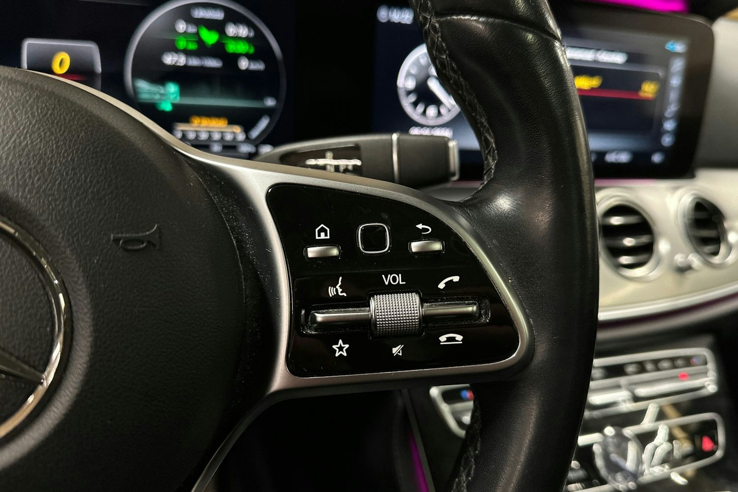 harmaa Mercedes-Benz E 2019 kuva 25.