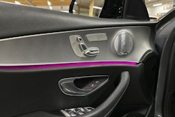 harmaa Mercedes-Benz E 2019 kuva 28.