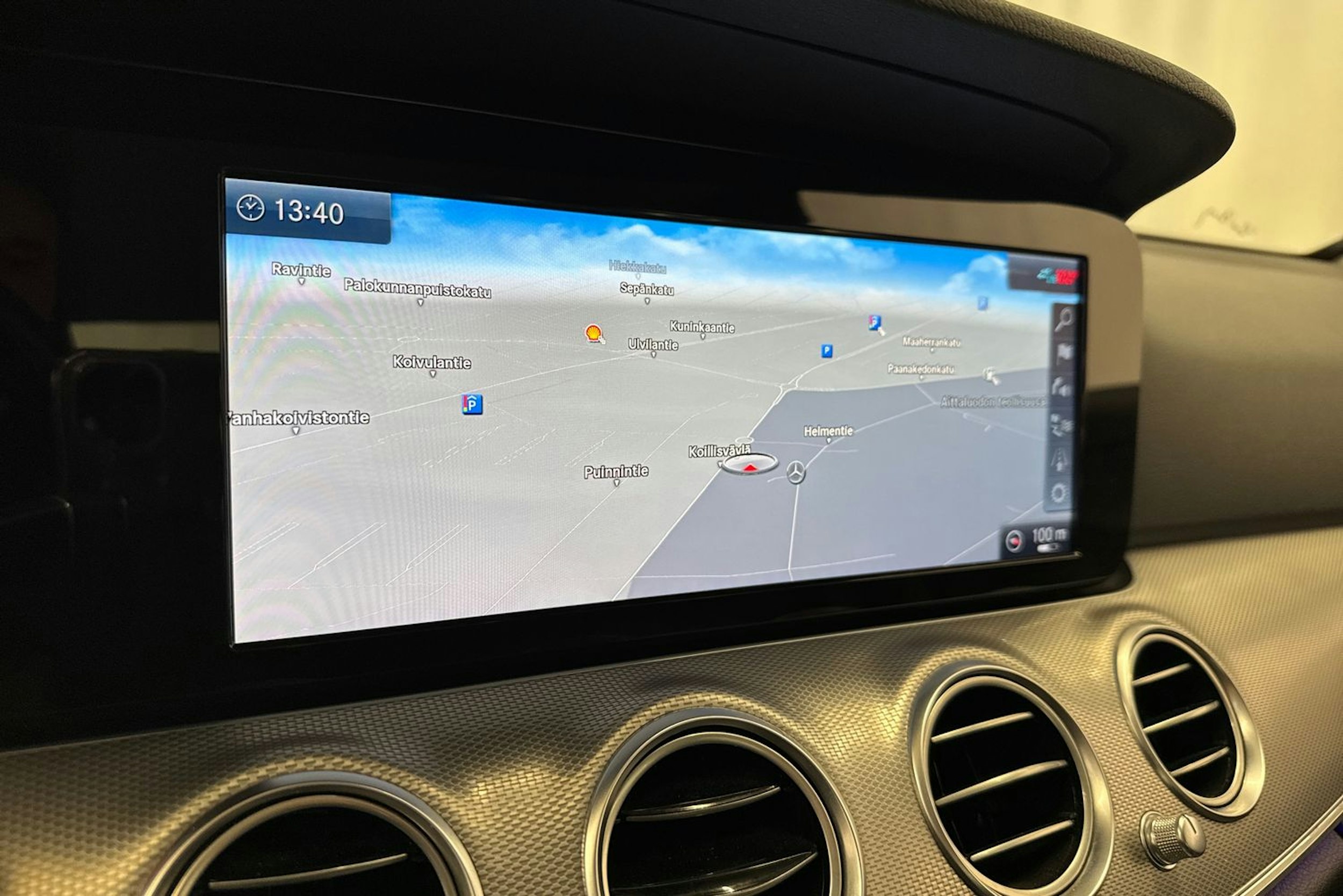 valkoinen Mercedes-Benz E 2019 kuva 16.