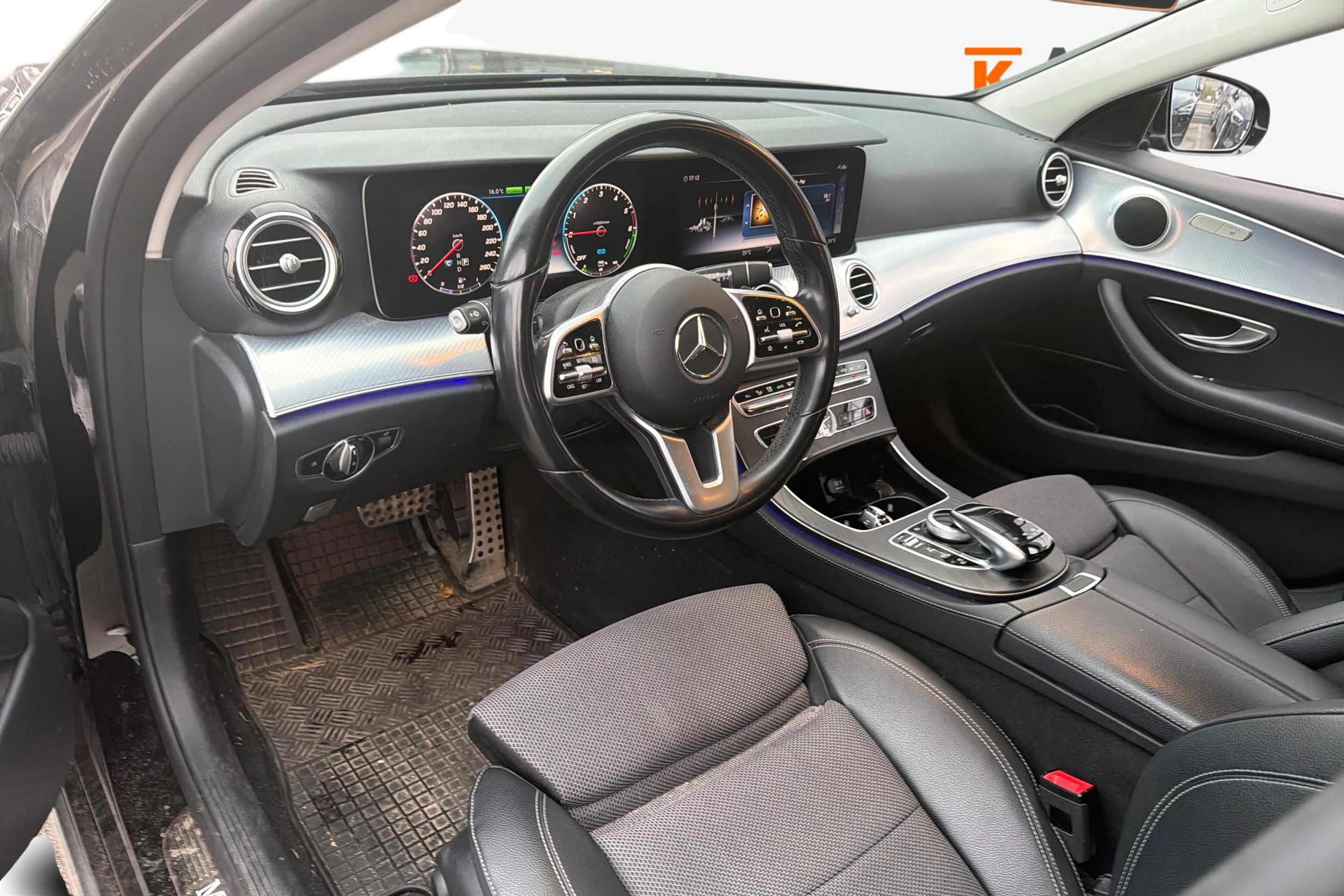 musta Mercedes-Benz E 2019 kuva 2.