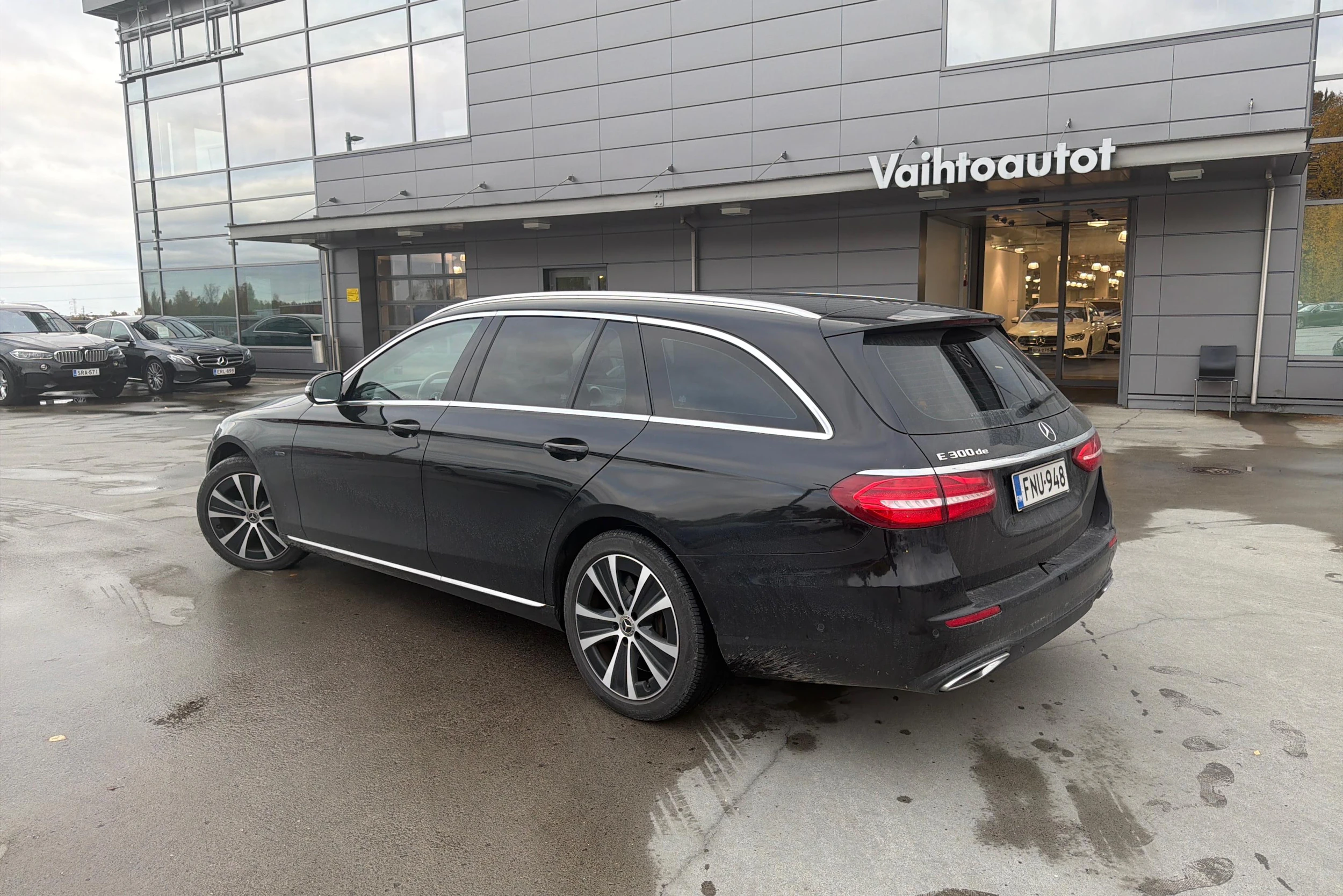 musta Mercedes-Benz E 2019 kuva 3.