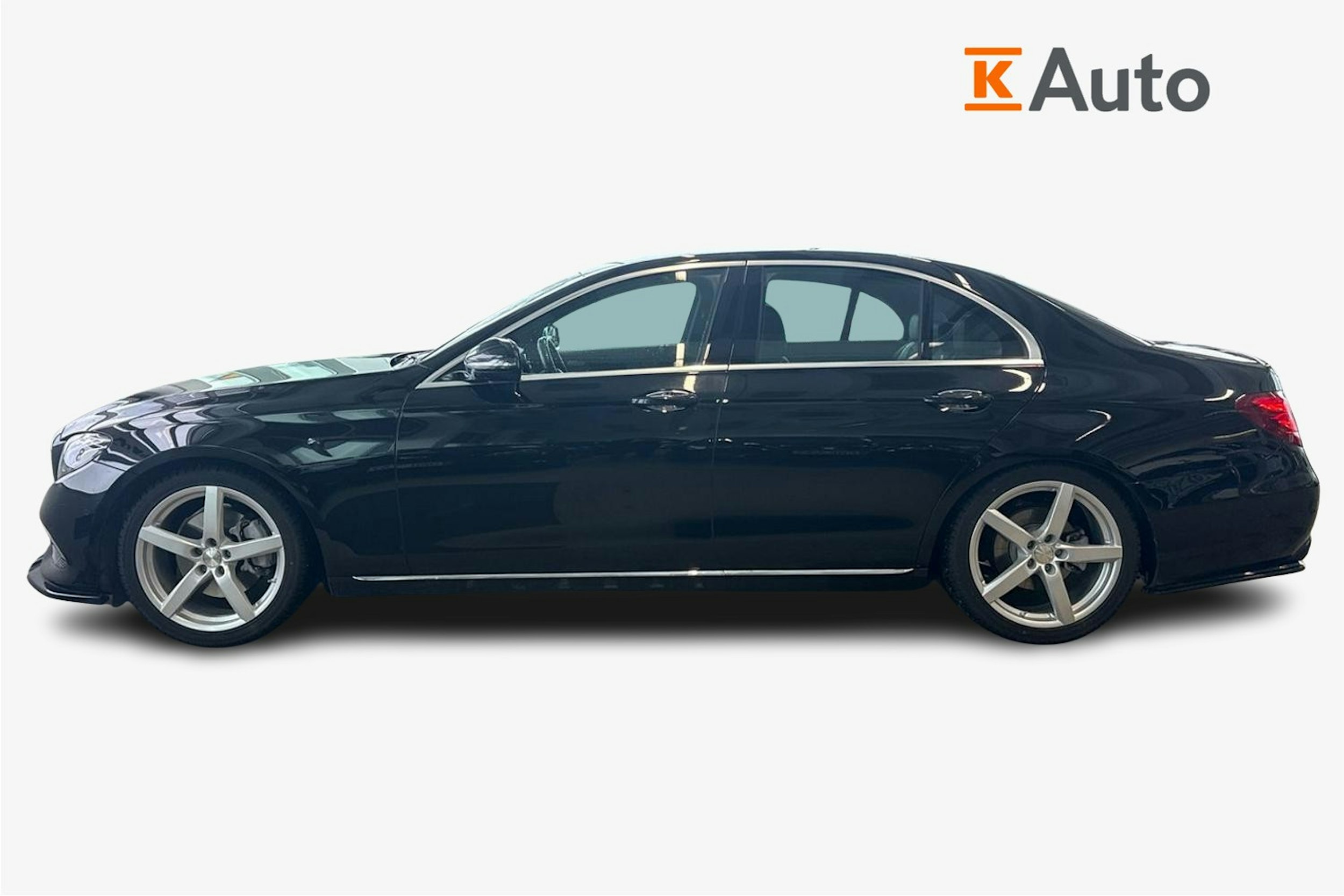 musta Mercedes-Benz E 2019 kuva 5.