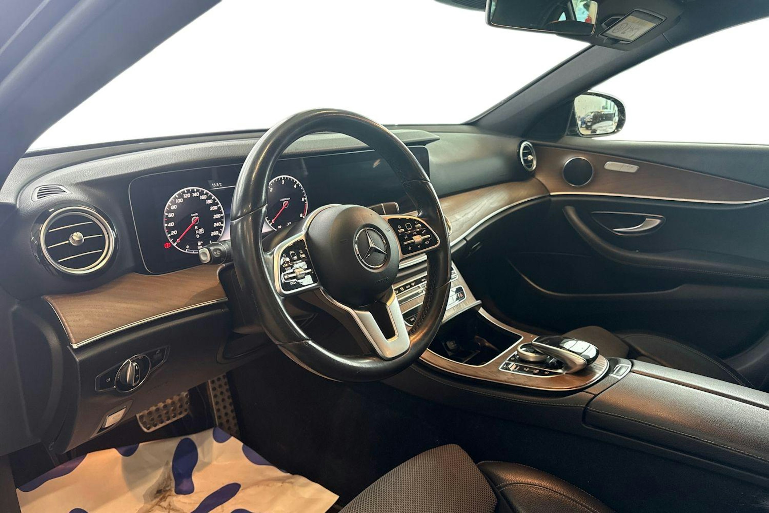 musta Mercedes-Benz E 2019 kuva 6.