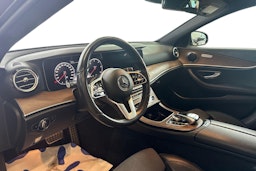 musta Mercedes-Benz E 2019 kuva 6.