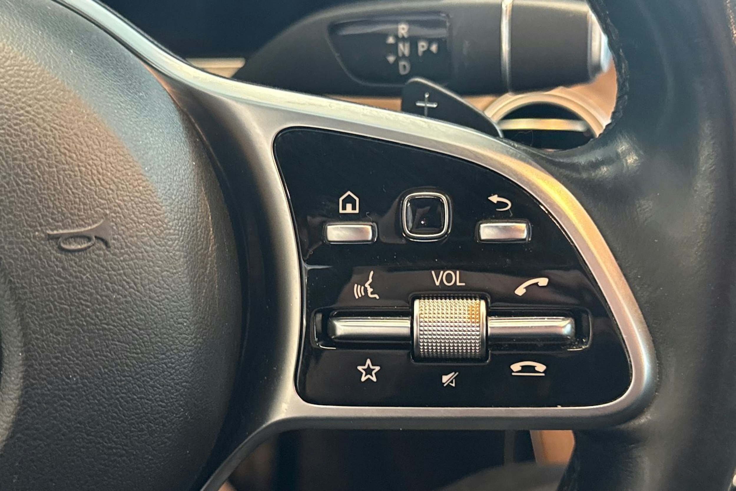 musta Mercedes-Benz E 2019 kuva 17.