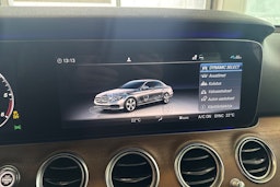 musta Mercedes-Benz E 2019 kuva 25.