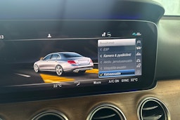 musta Mercedes-Benz E 2019 kuva 26.