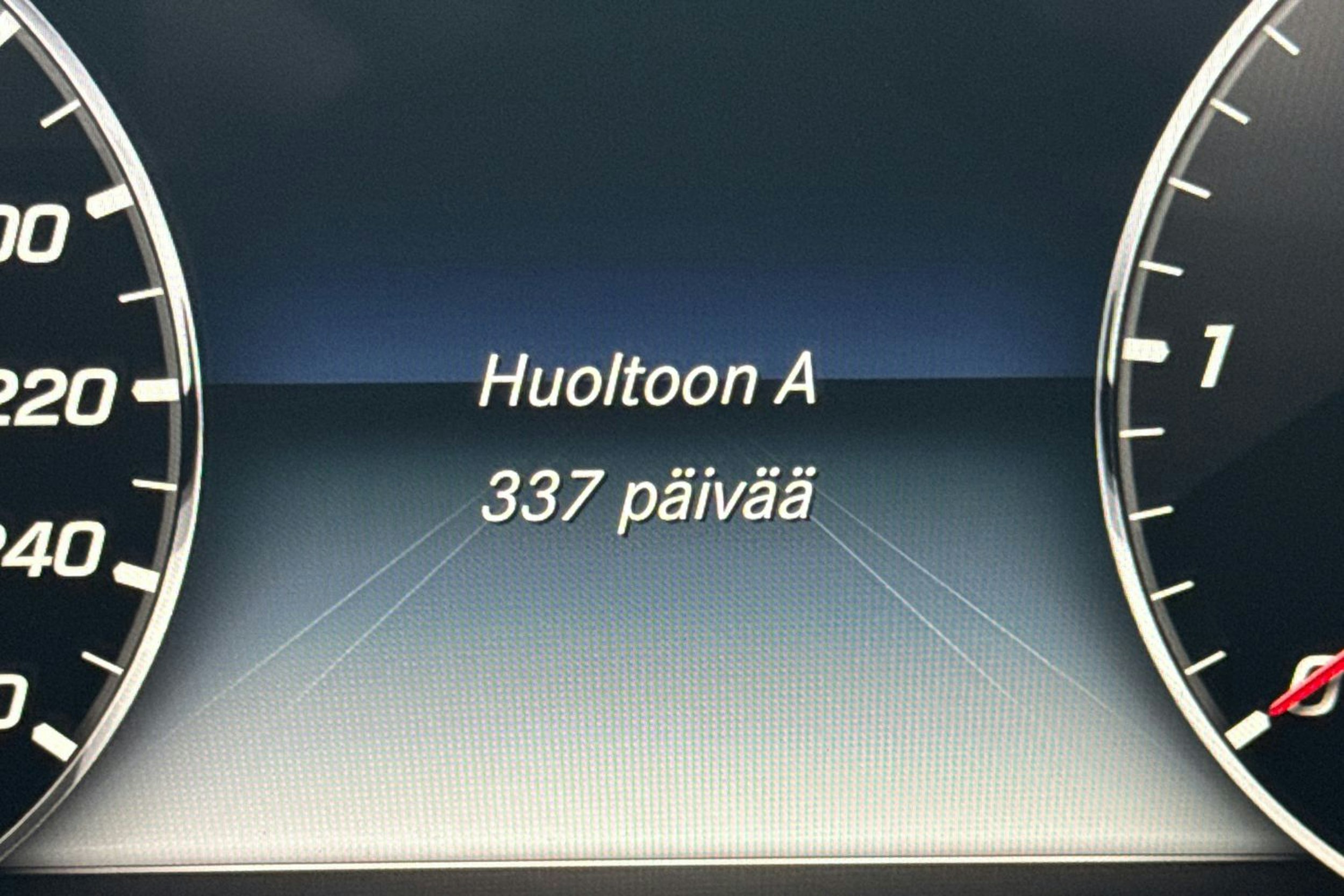 musta Mercedes-Benz E 2019 kuva 31.