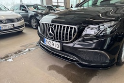 musta Mercedes-Benz E 2019 kuva 32.
