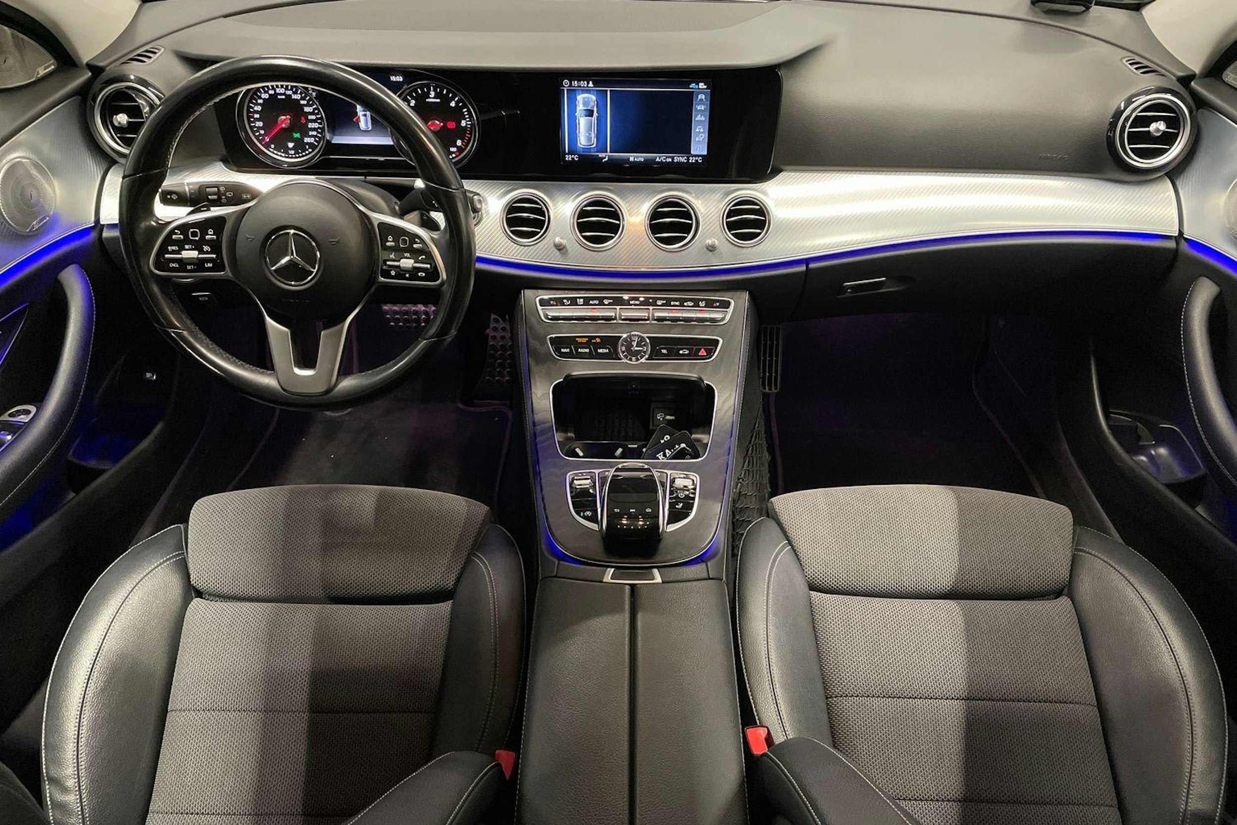 musta Mercedes-Benz E 2019 kuva 9.