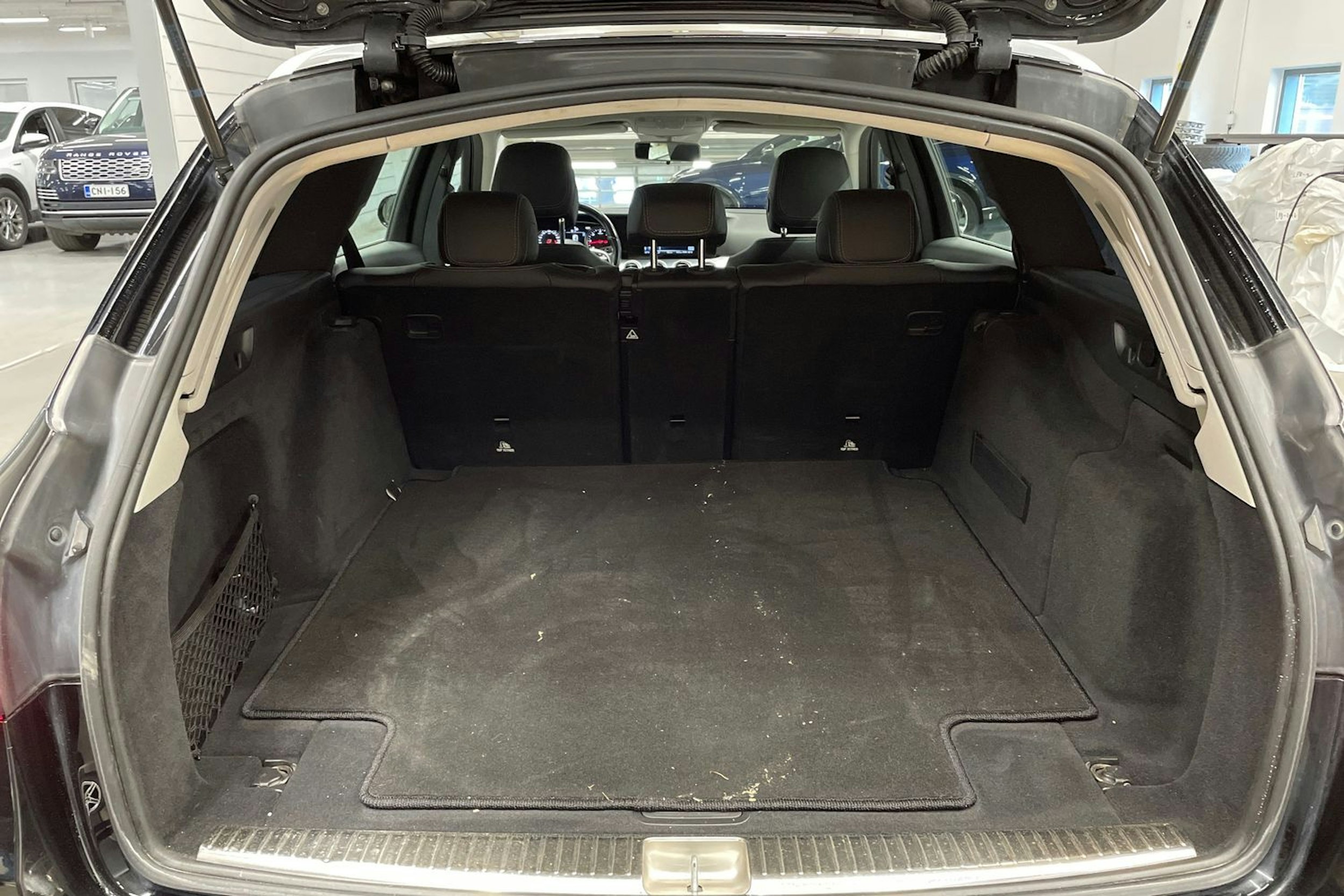 musta Mercedes-Benz E 2019 kuva 15.