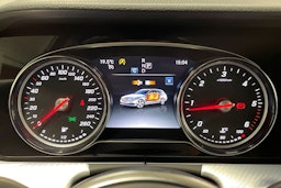 musta Mercedes-Benz E 2019 kuva 16.