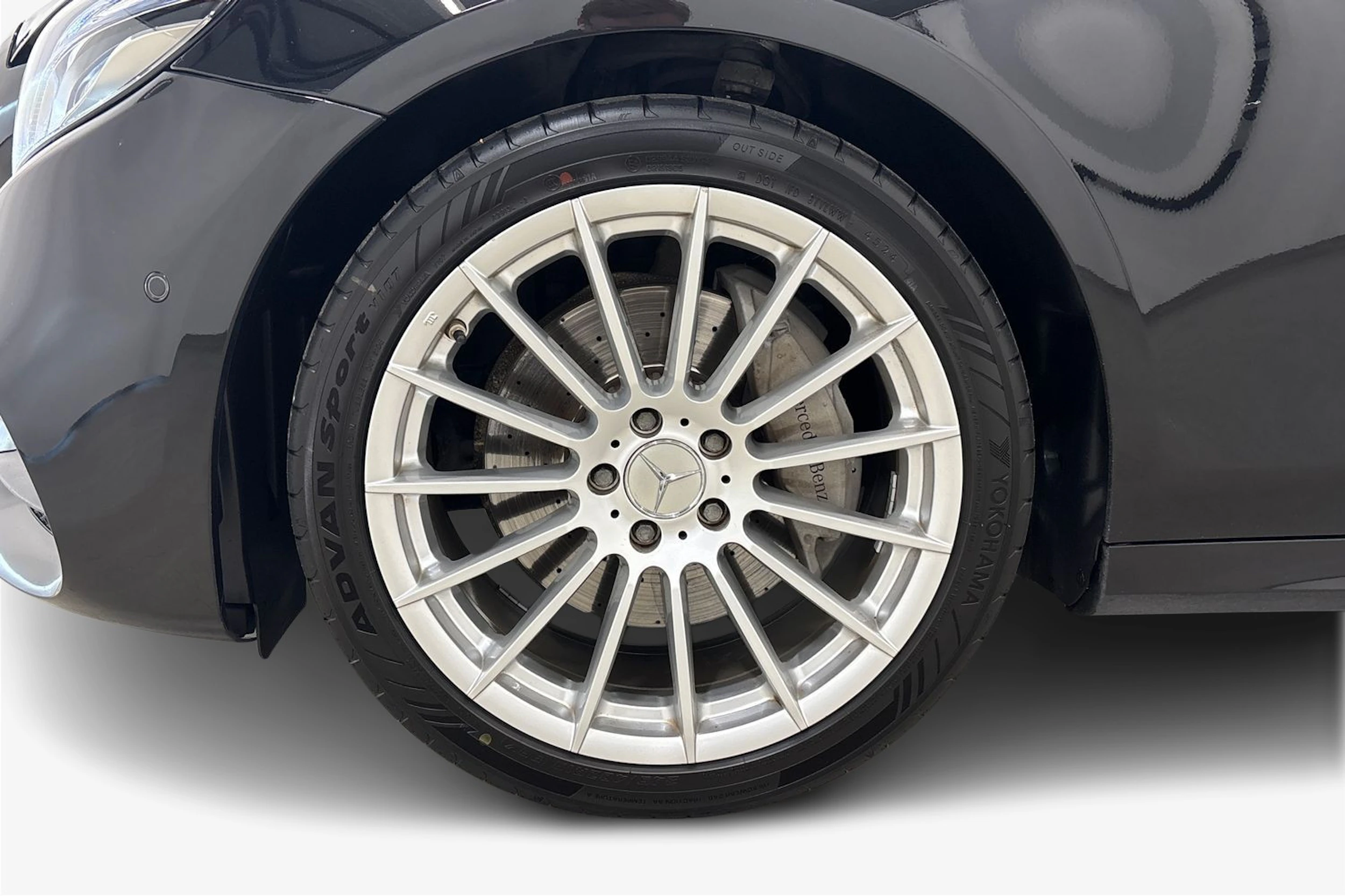 musta Mercedes-Benz E 2019 kuva 9.