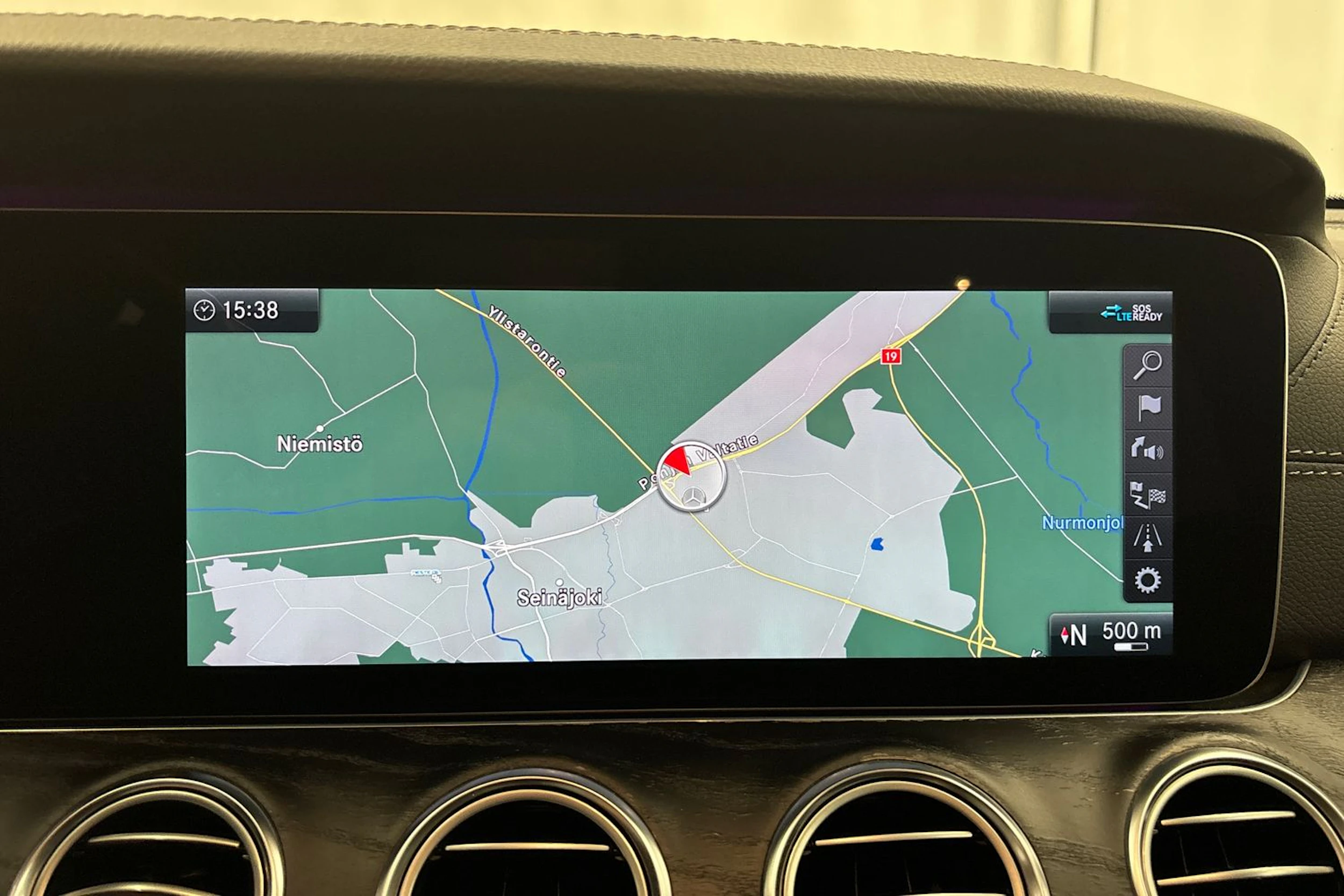 musta Mercedes-Benz E 2019 kuva 15.