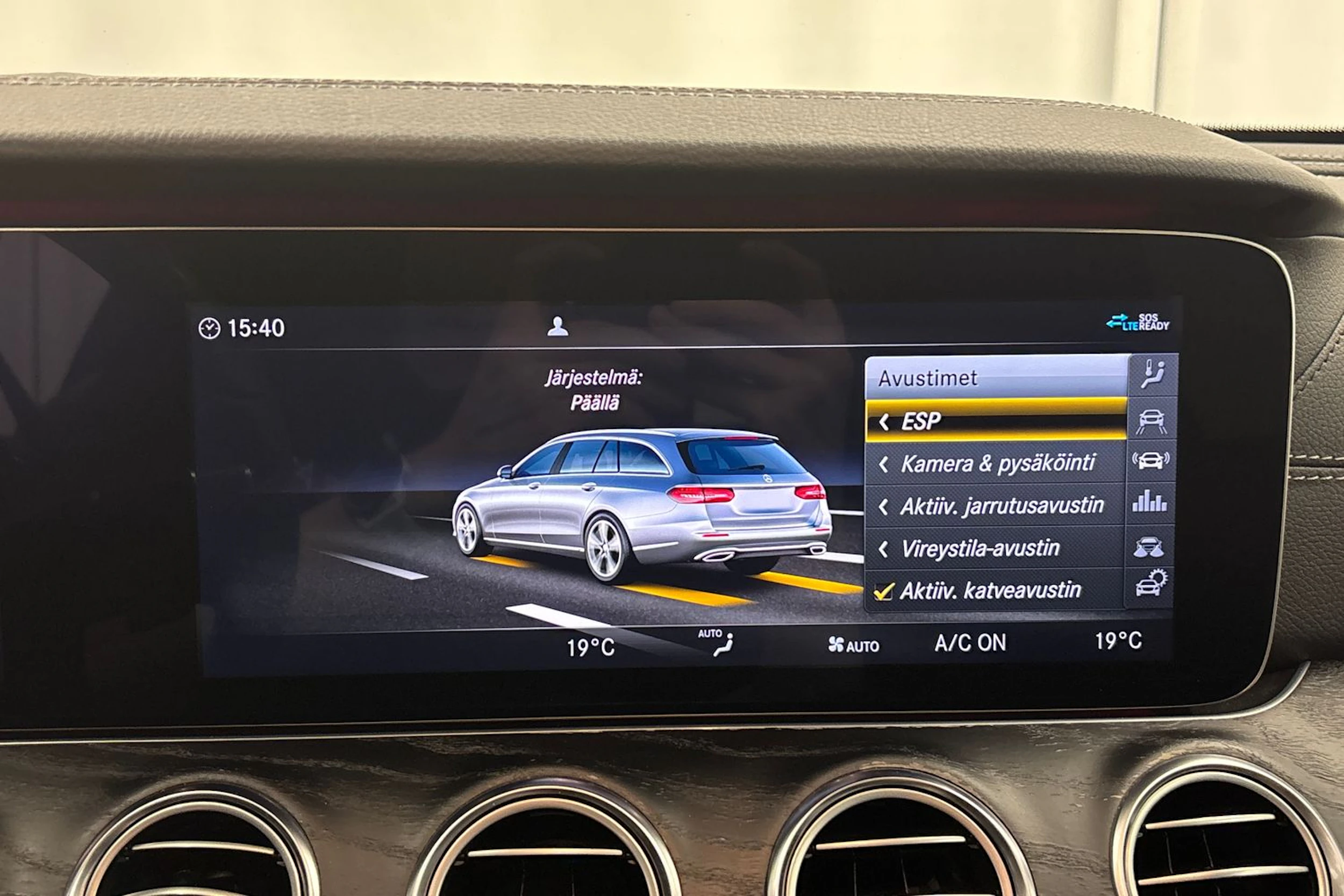 musta Mercedes-Benz E 2019 kuva 17.