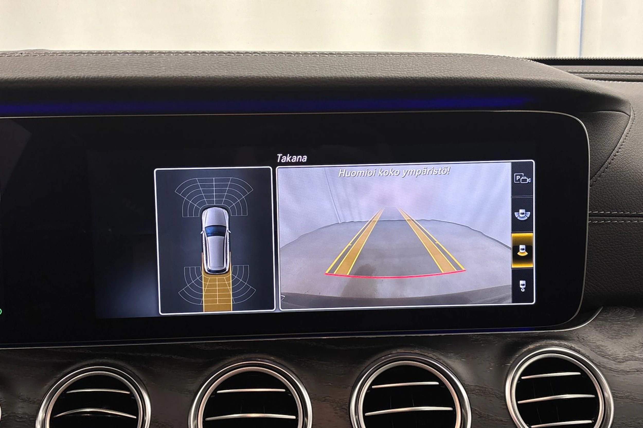 musta Mercedes-Benz E 2019 kuva 19.