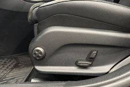 musta Mercedes-Benz E 2019 kuva 23.