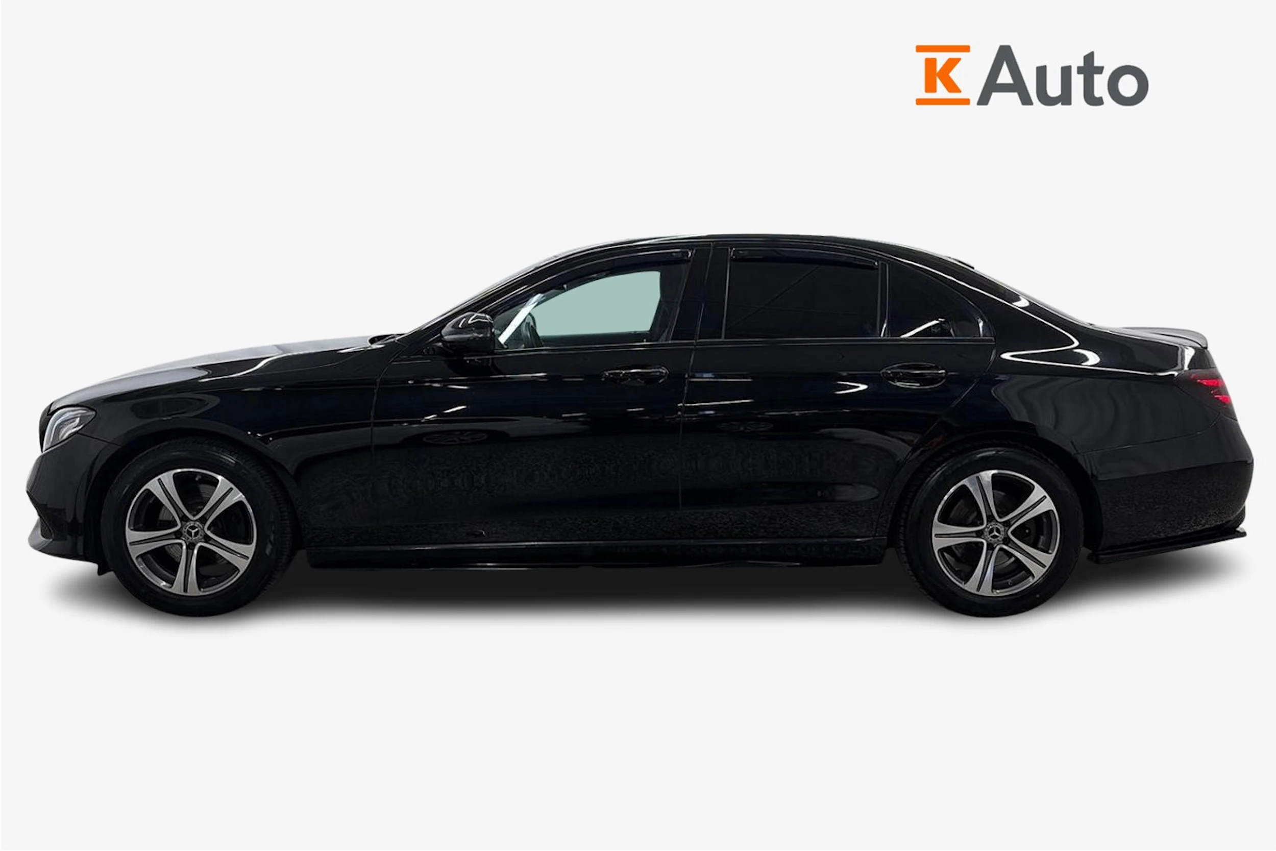 musta Mercedes-Benz E 2019 kuva 5.