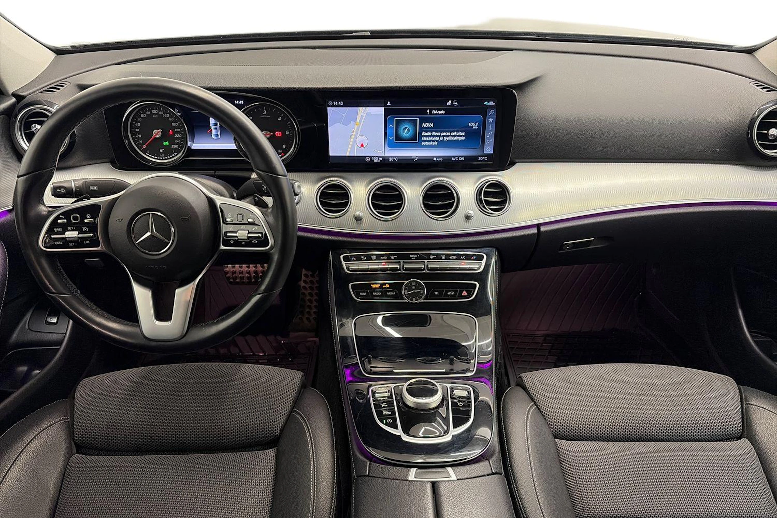musta Mercedes-Benz E 2019 kuva 7.