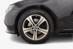 musta Mercedes-Benz E 2019 kuva 9.