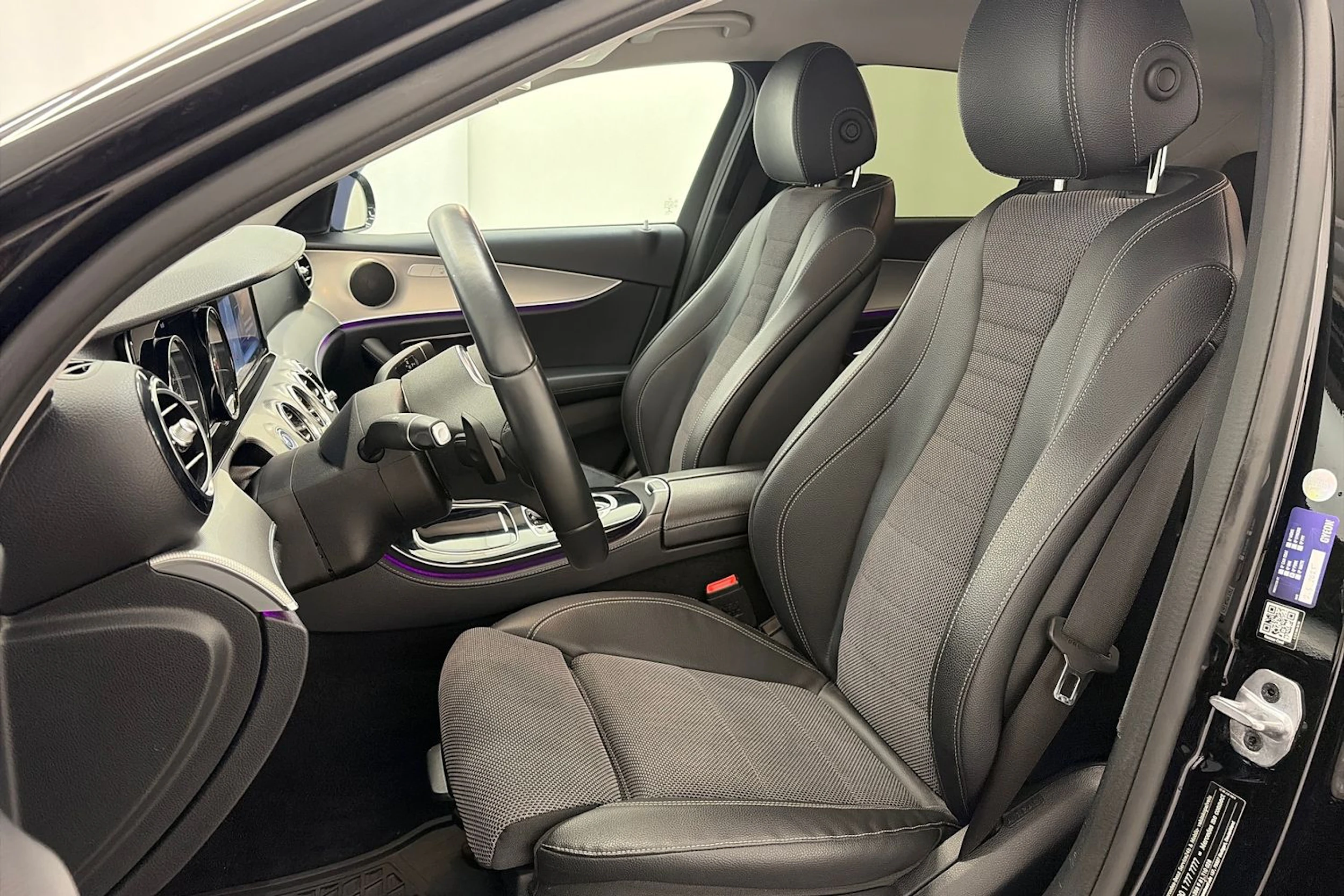 musta Mercedes-Benz E 2019 kuva 13.